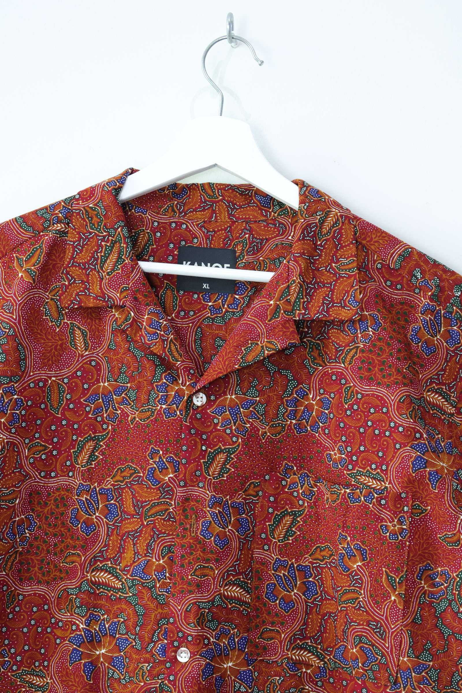KANOEMEN Open Collar Batik Shirt - Prosperity Lotus [XL]