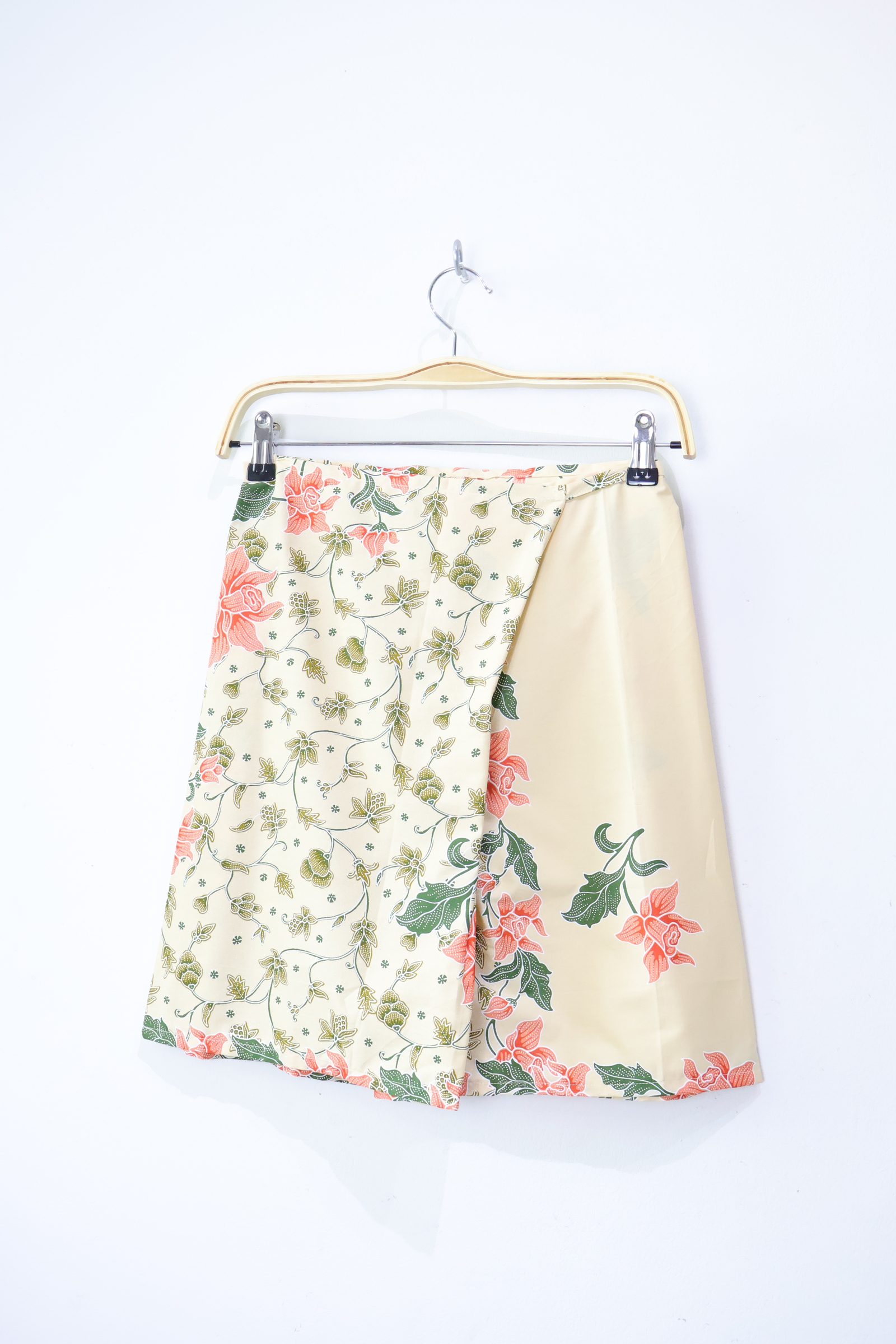 Lounge Wrap Shorts - Butter Mochi