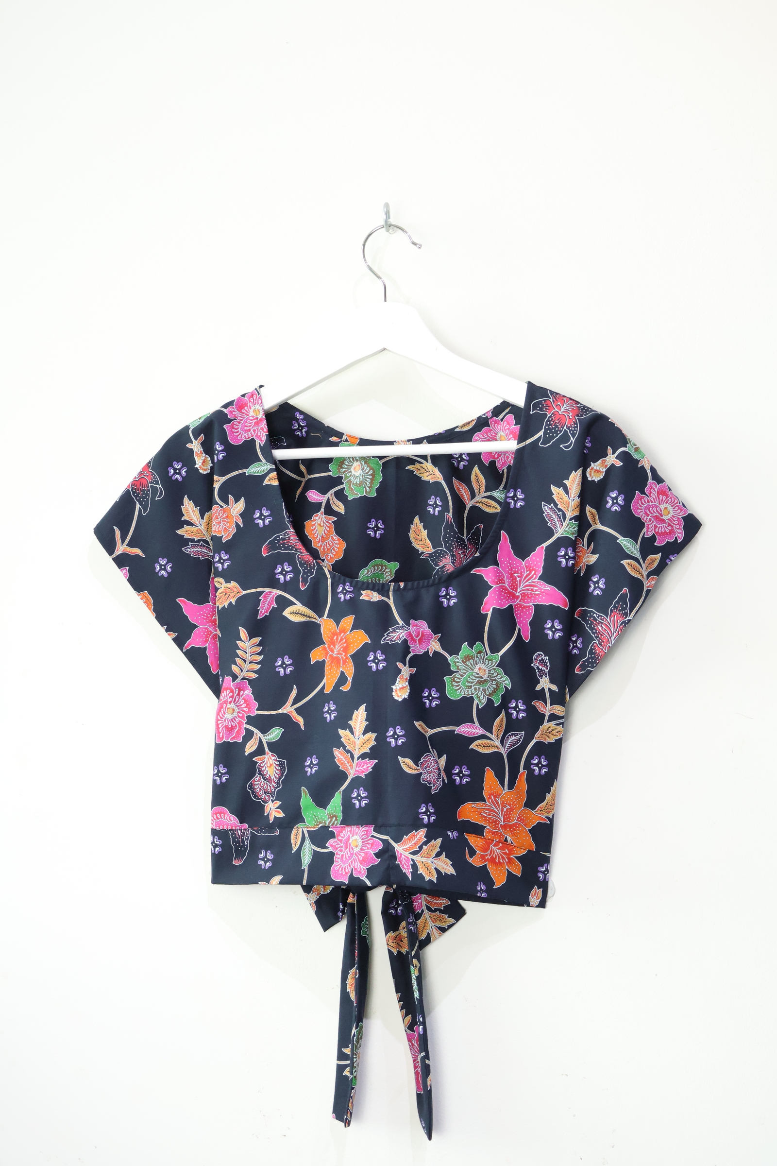 Easie Wrap Top - Night Dance