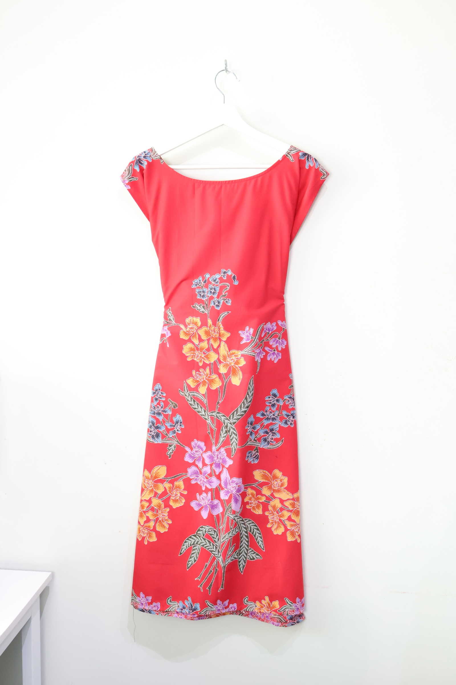 Easie Wrap Dress - Cherry Rain