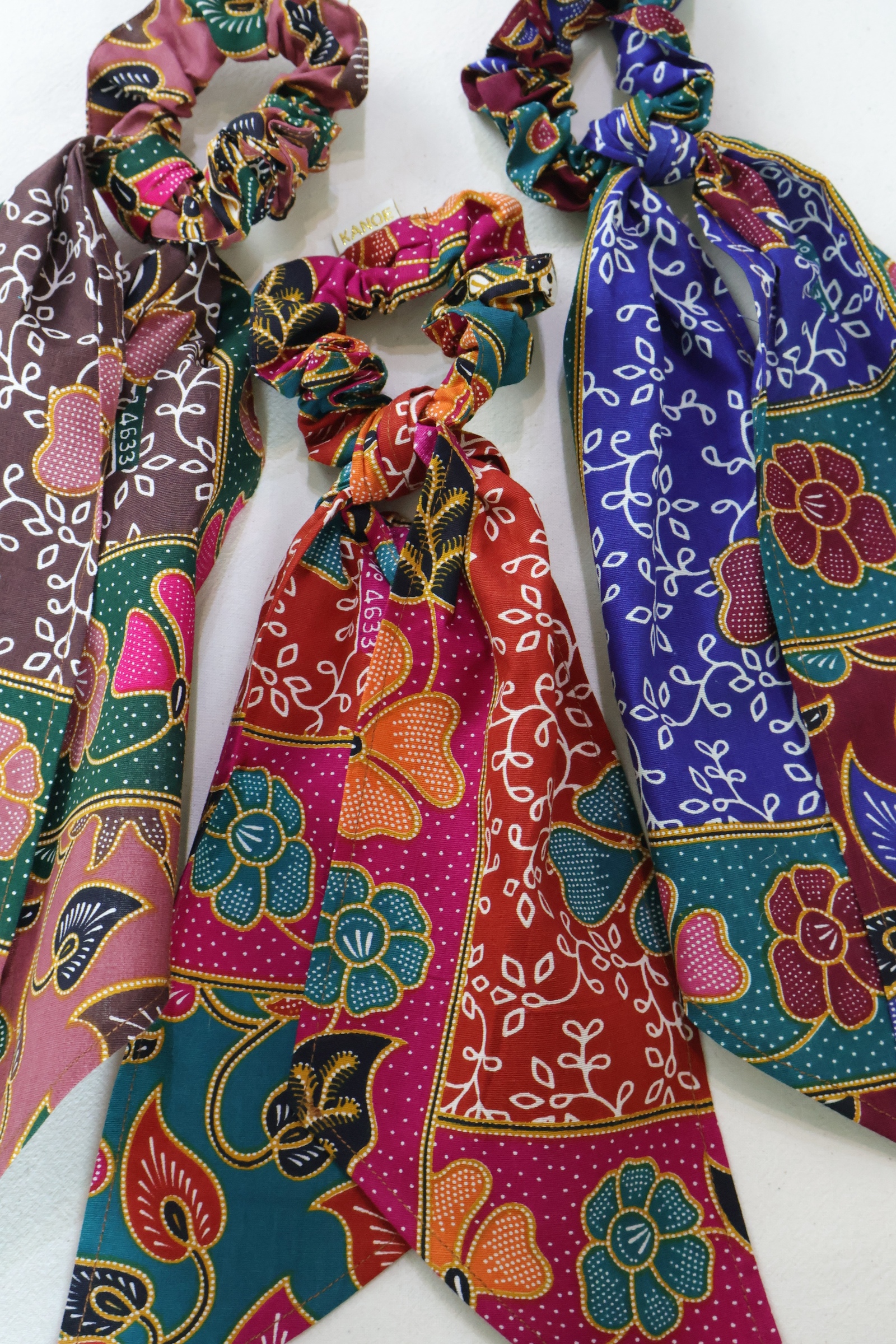 Batik Scrunchie w/ Ribbon [Set of 3] - Sweet Pea