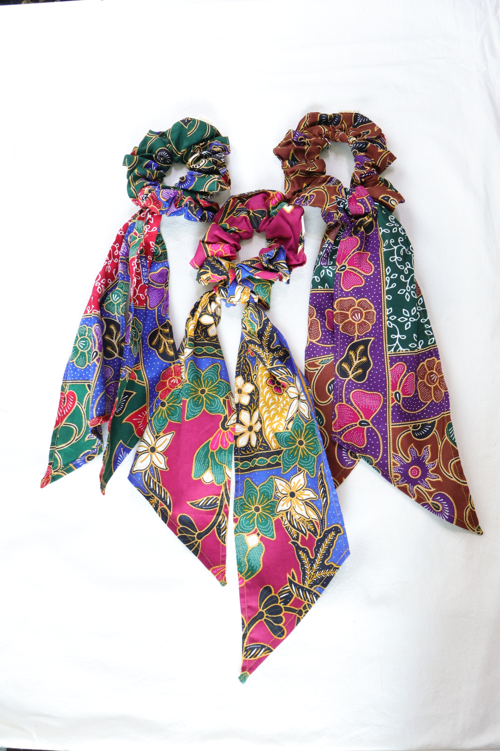 Batik Midi Scrunchie w/ Ribbon [Set of 3] - Olive Grove