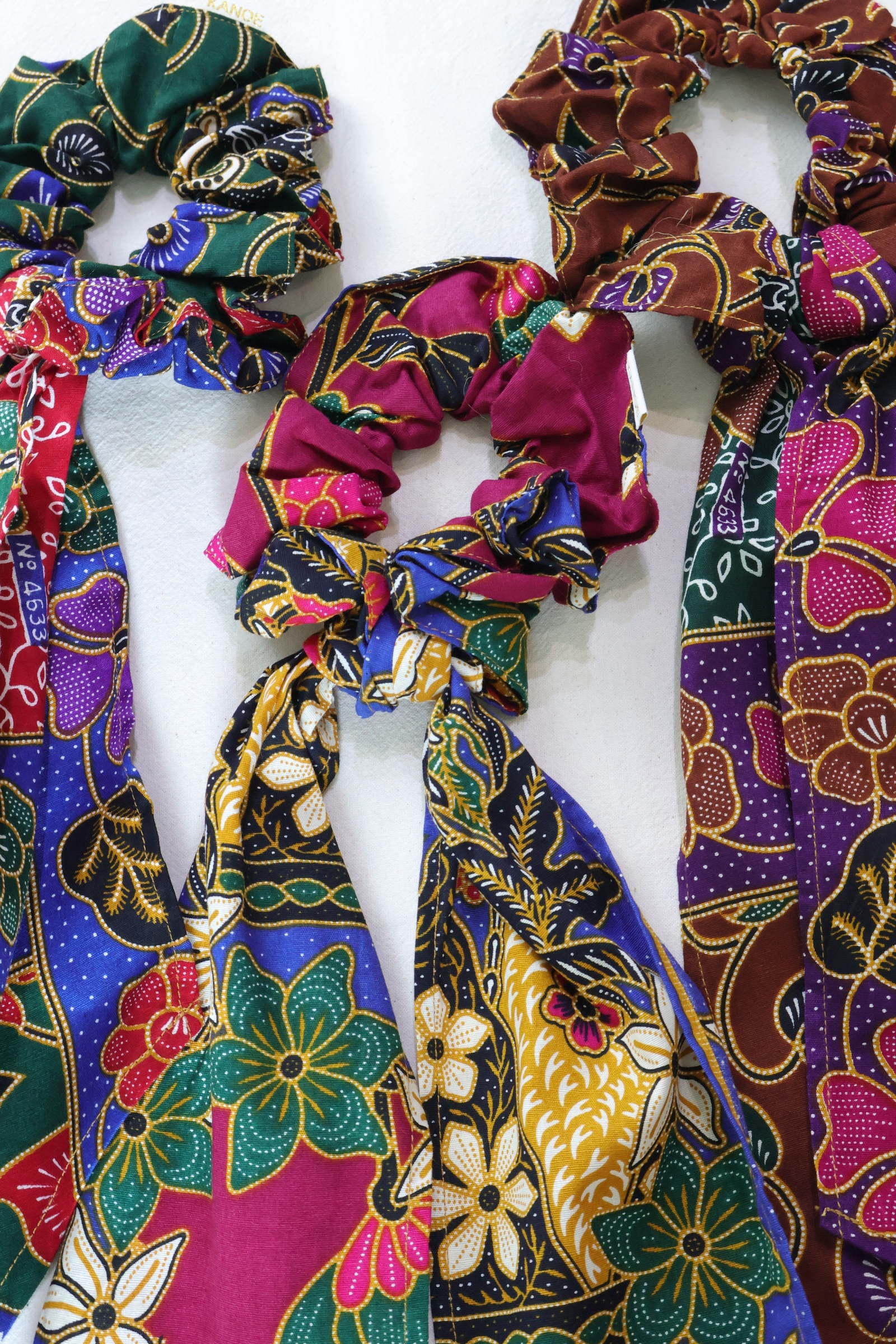 Batik Midi Scrunchie w/ Ribbon [Set of 3] - Olive Grove