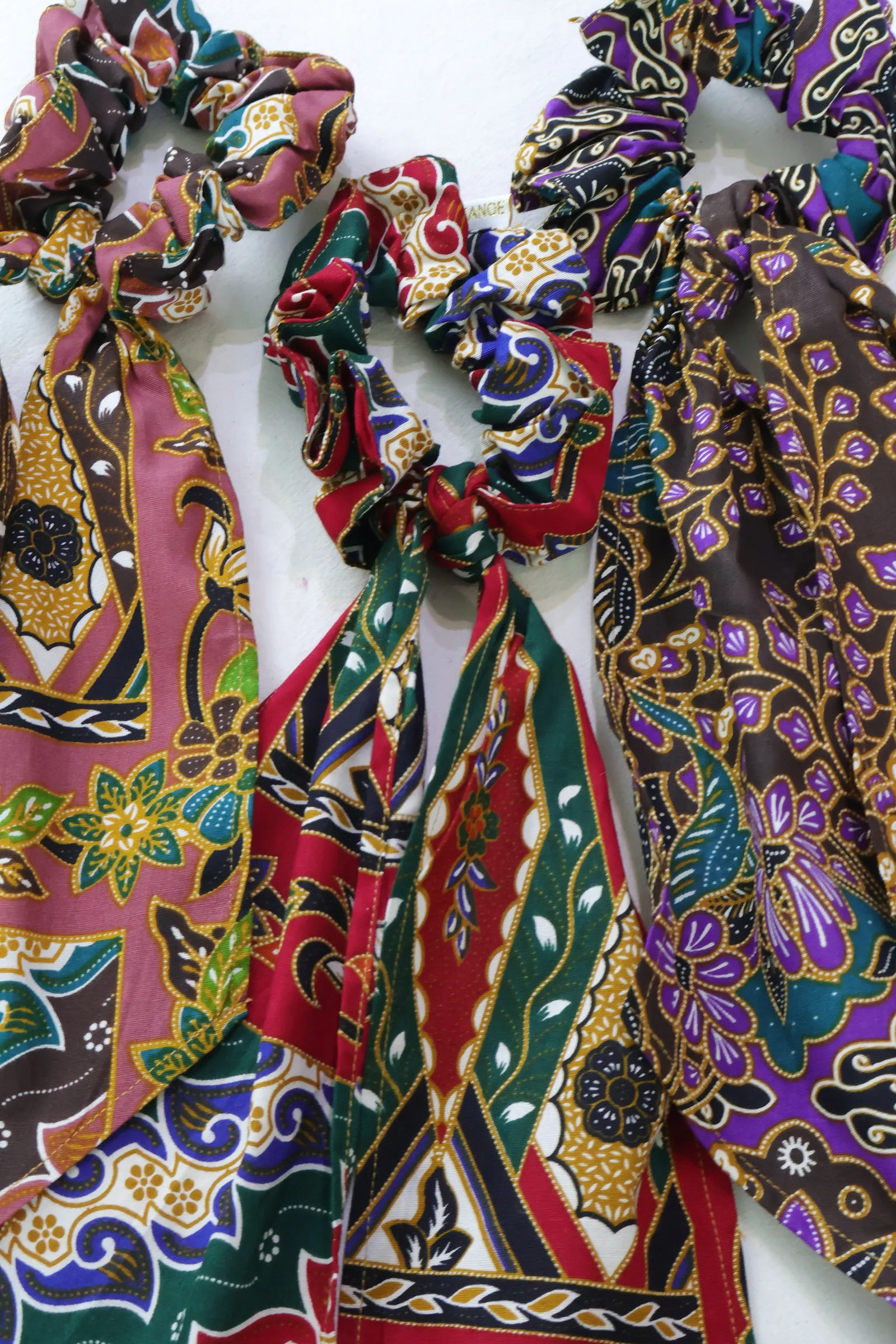 Batik Midi Scrunchie w/ Ribbon [Set of 3] - Pistachio