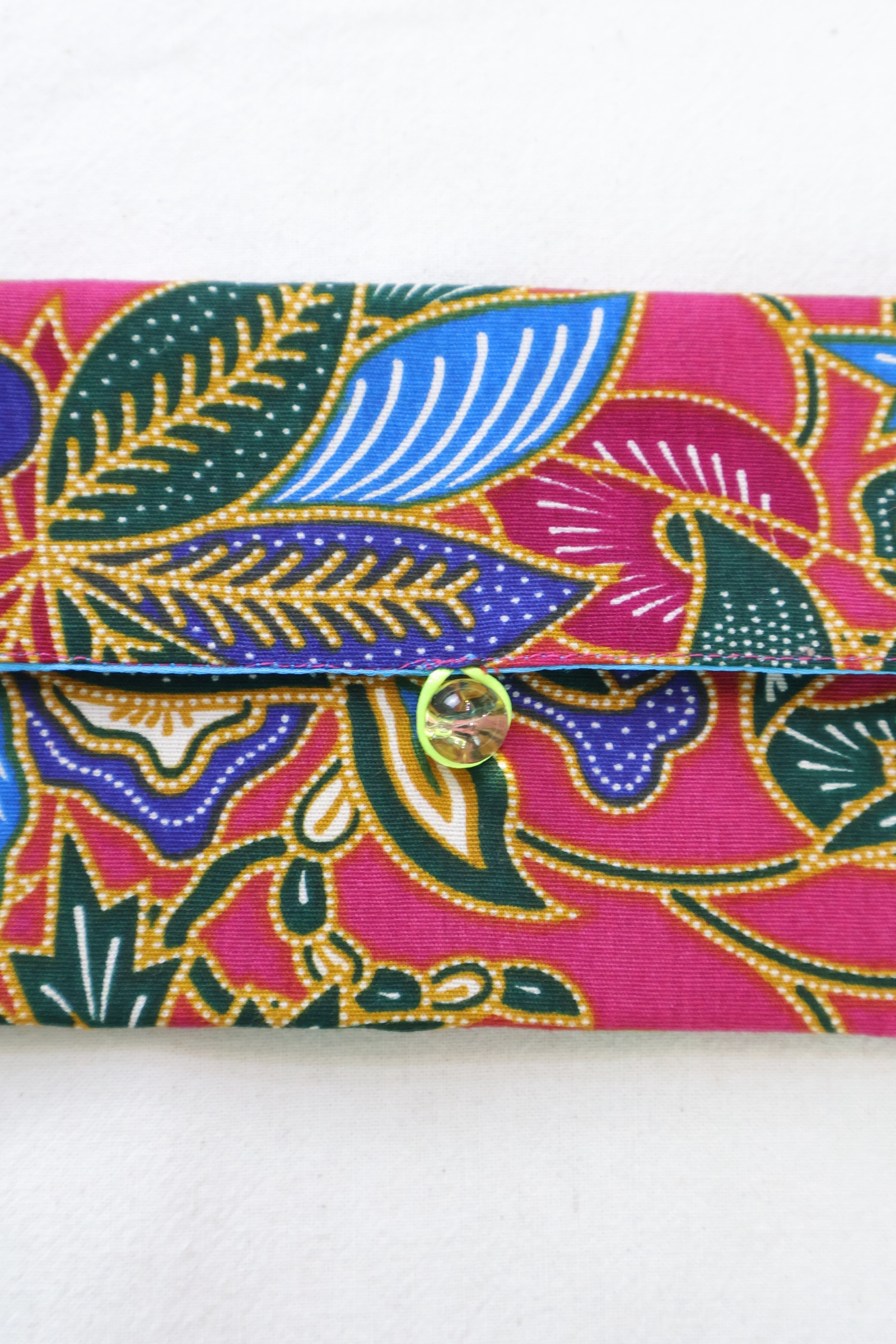 Batik Envelope w/ Bead Button - Renna