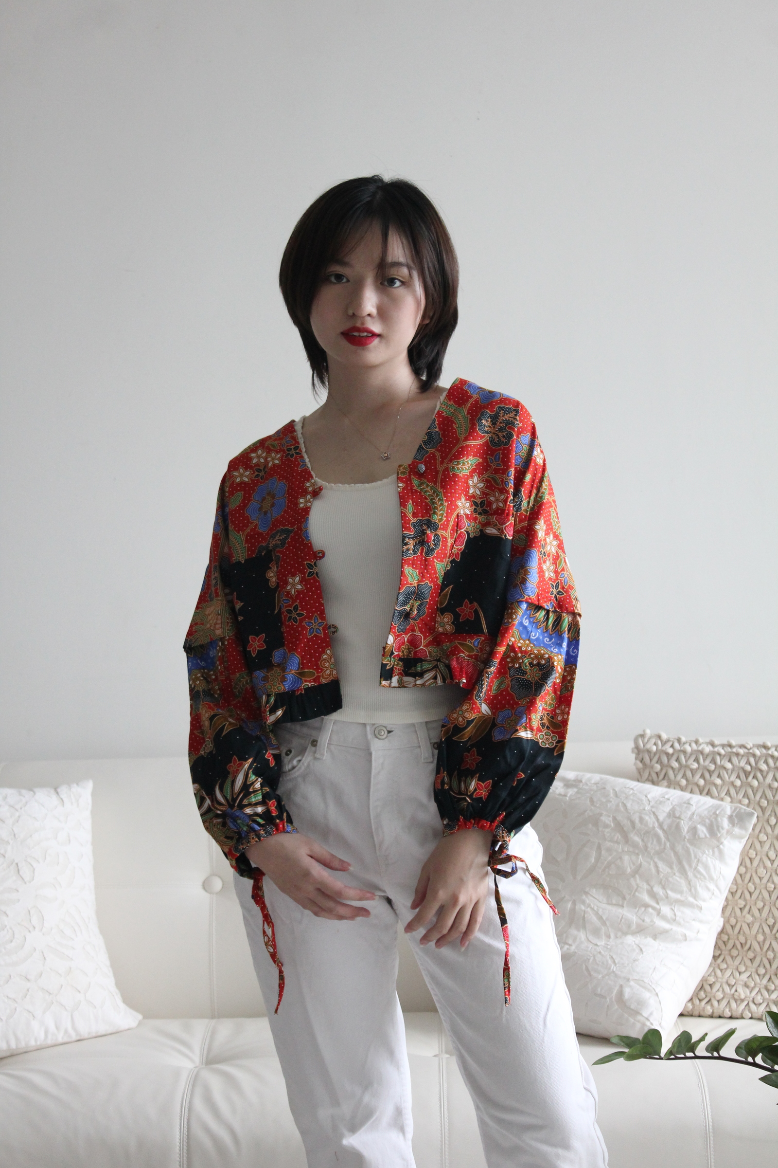 Batik Cropped Jacket - Bunga Besar