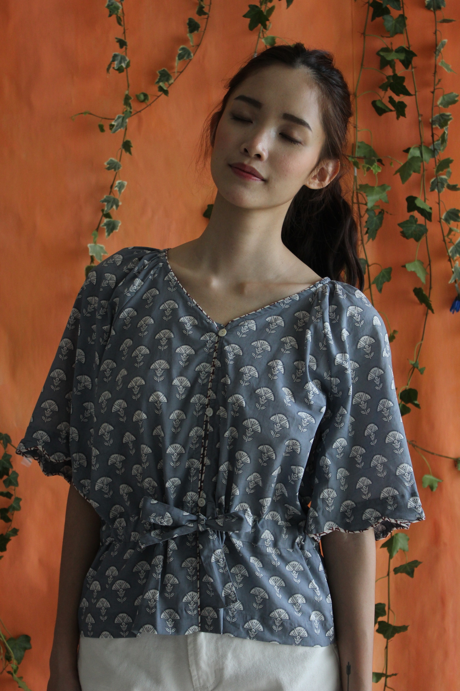Maharaja scallop sleeve top - Cloud 9