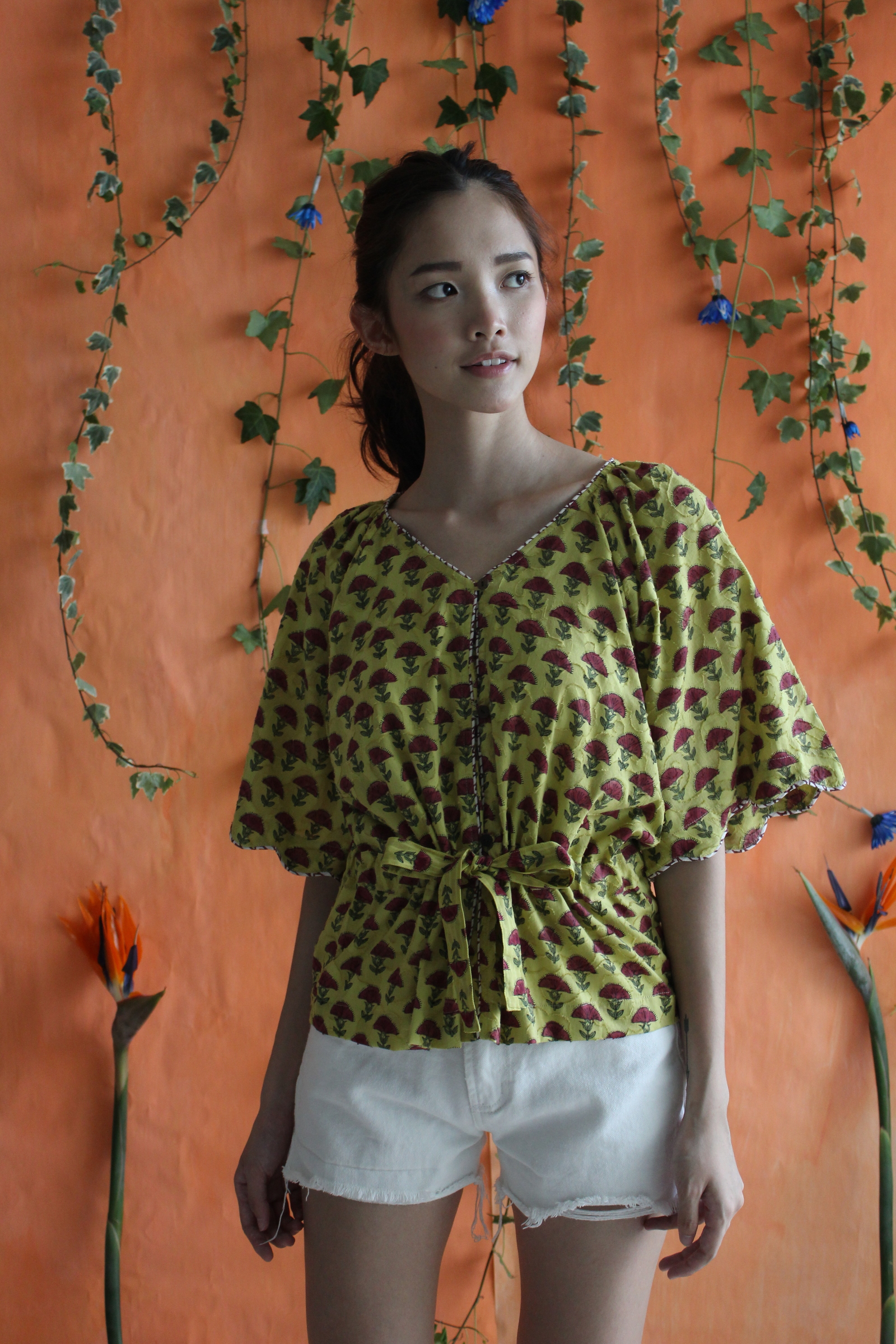 Maharaja scallop sleeve top - Mustard Poppy