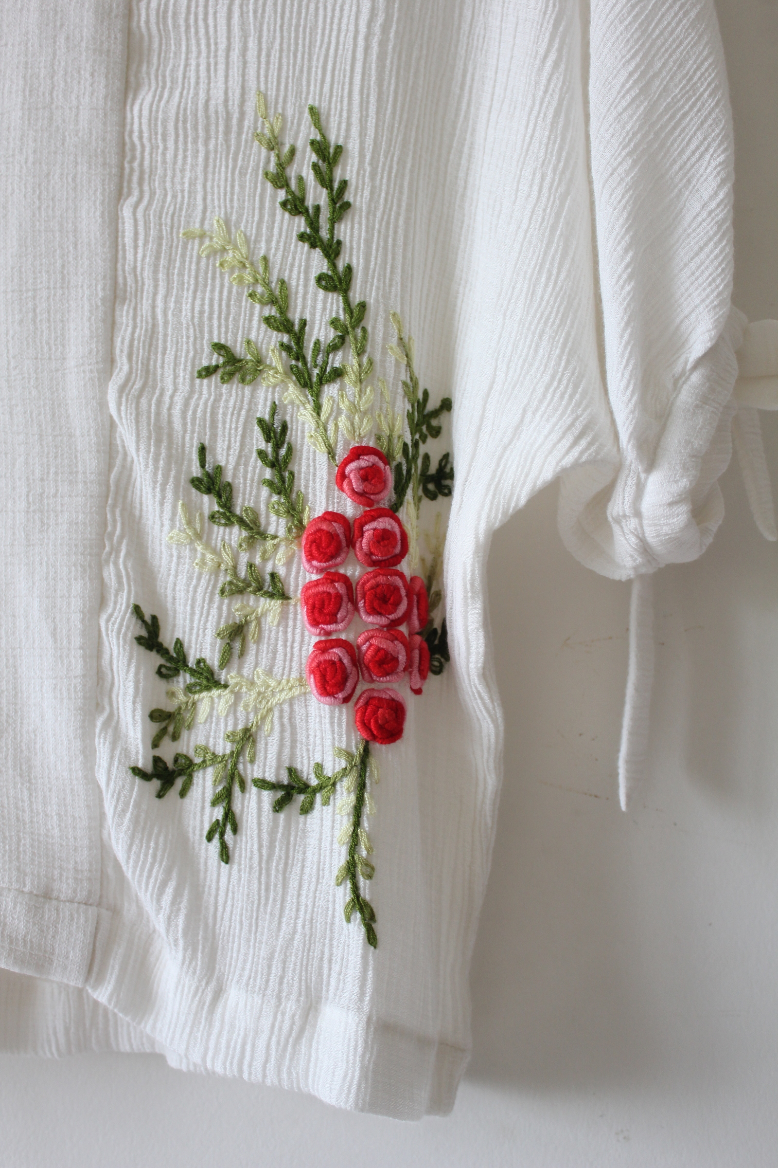 Silk crepe love top - Snowie ( Limited One )