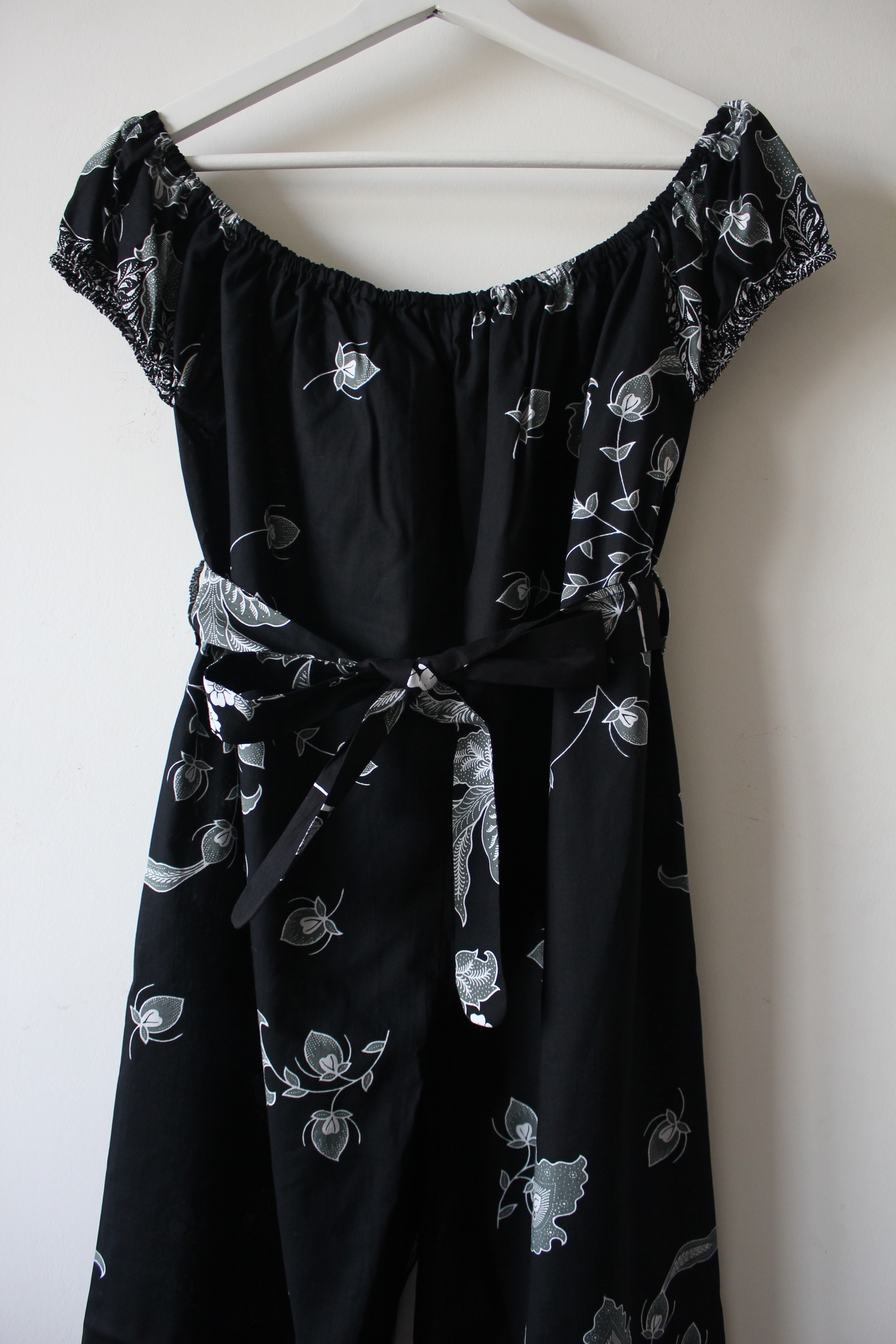 AveryDae Batik Jumpsuit - Canmy