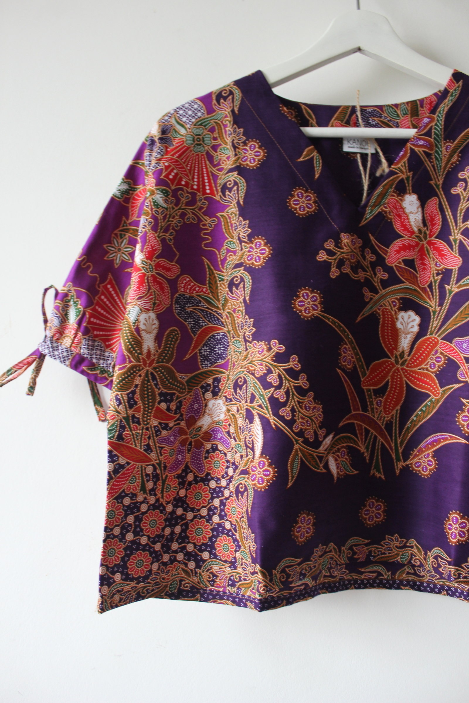 Avery Dae Batik Top - Orkid