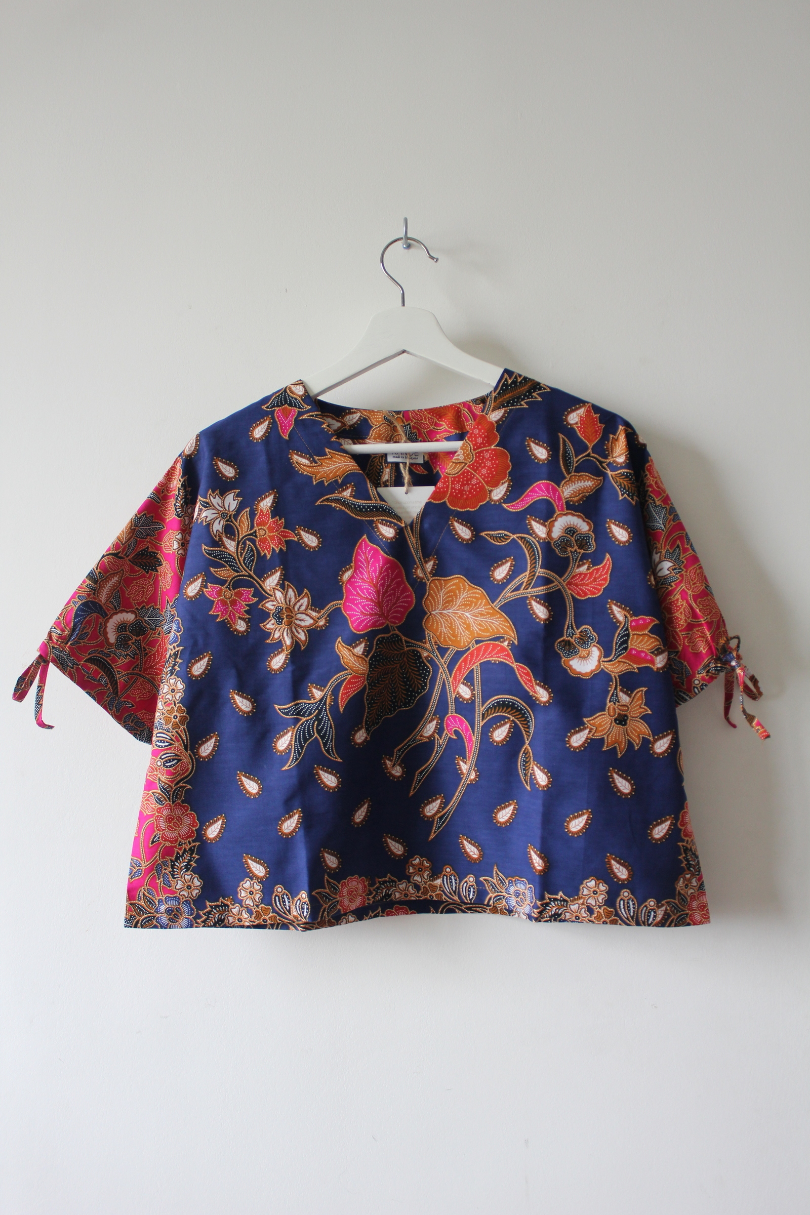 Avery Dae Batik Top - Mayam