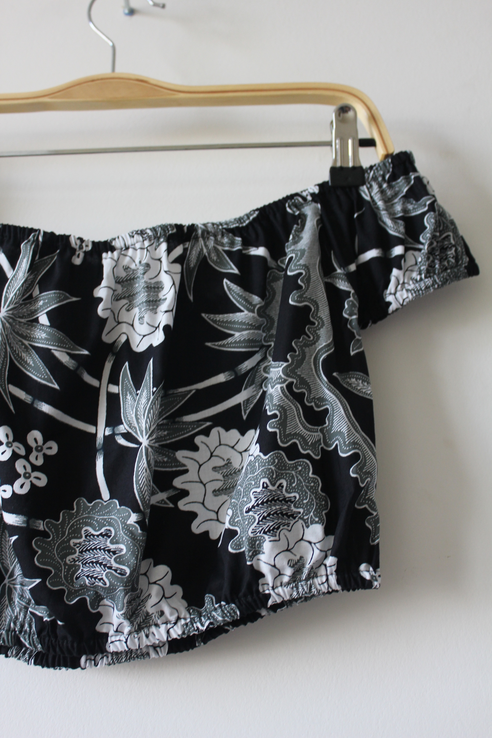 Lil Millie Cropped Top - Yuki