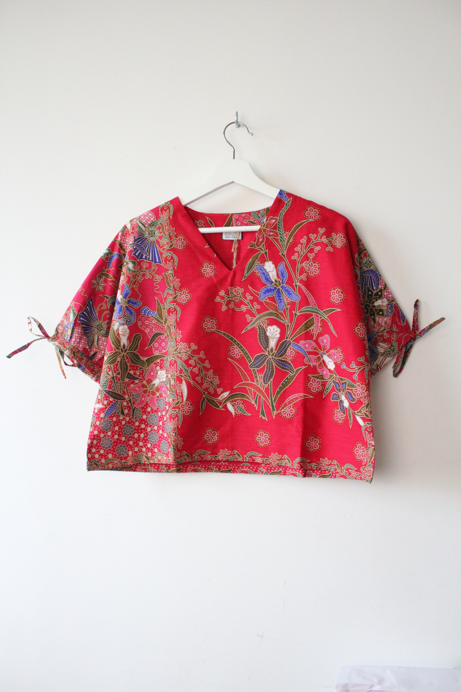 Avery Dae Batik Top - Ulaʻula