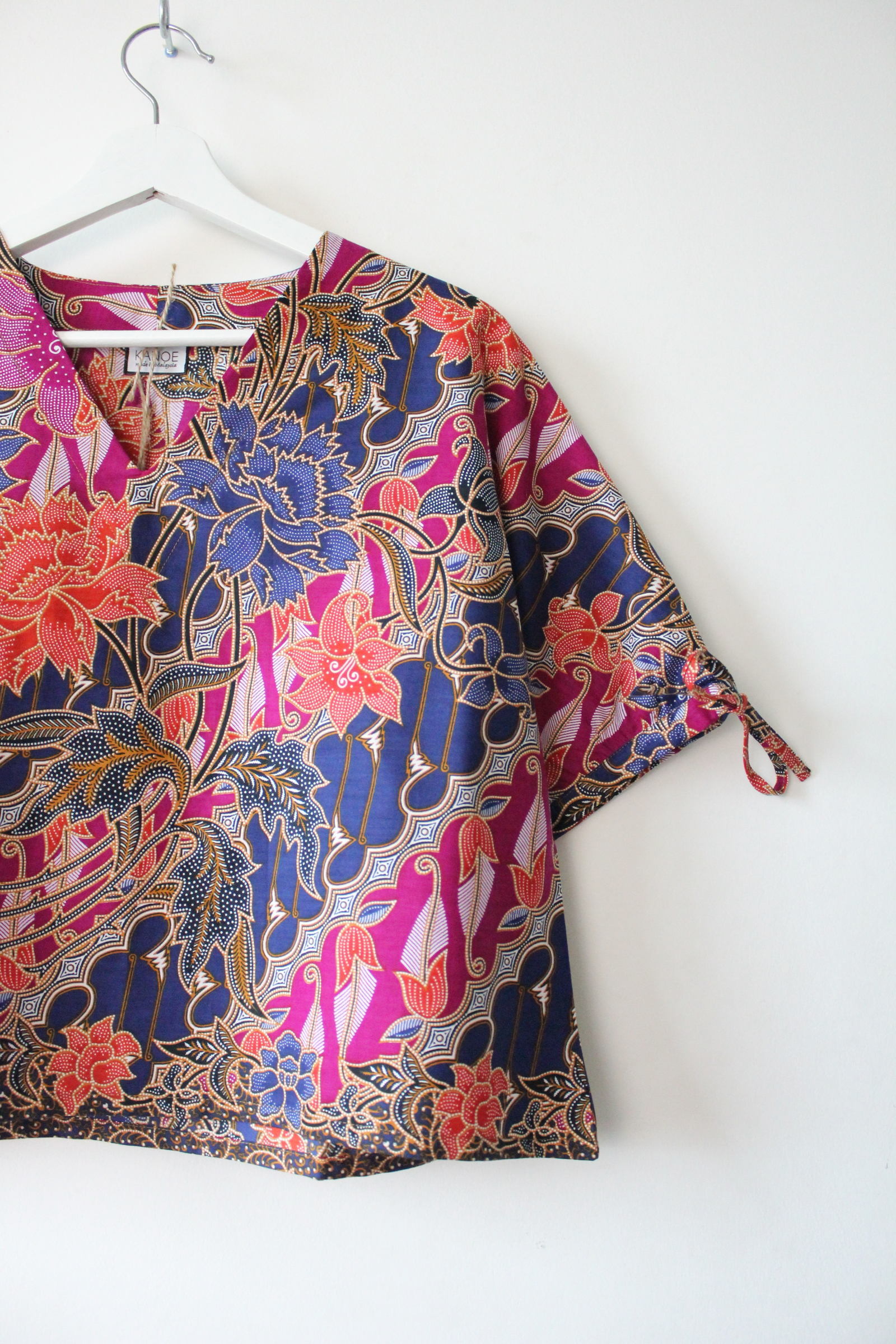 Avery Dae Batik Top - Polū