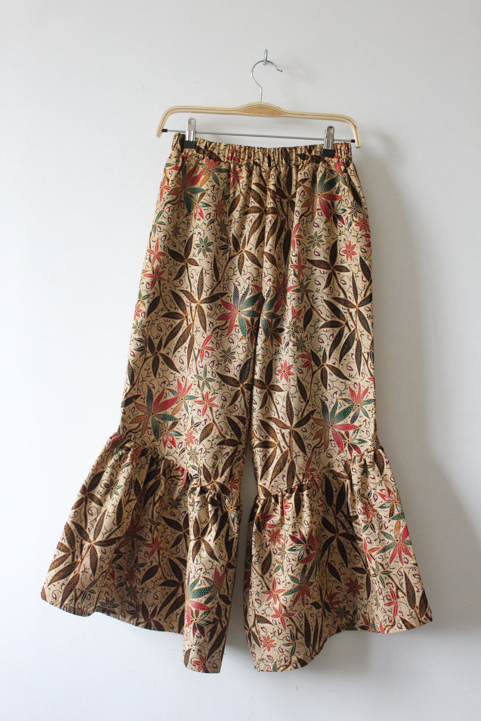 Batik Frou Pants - Autumn Rest (Black)