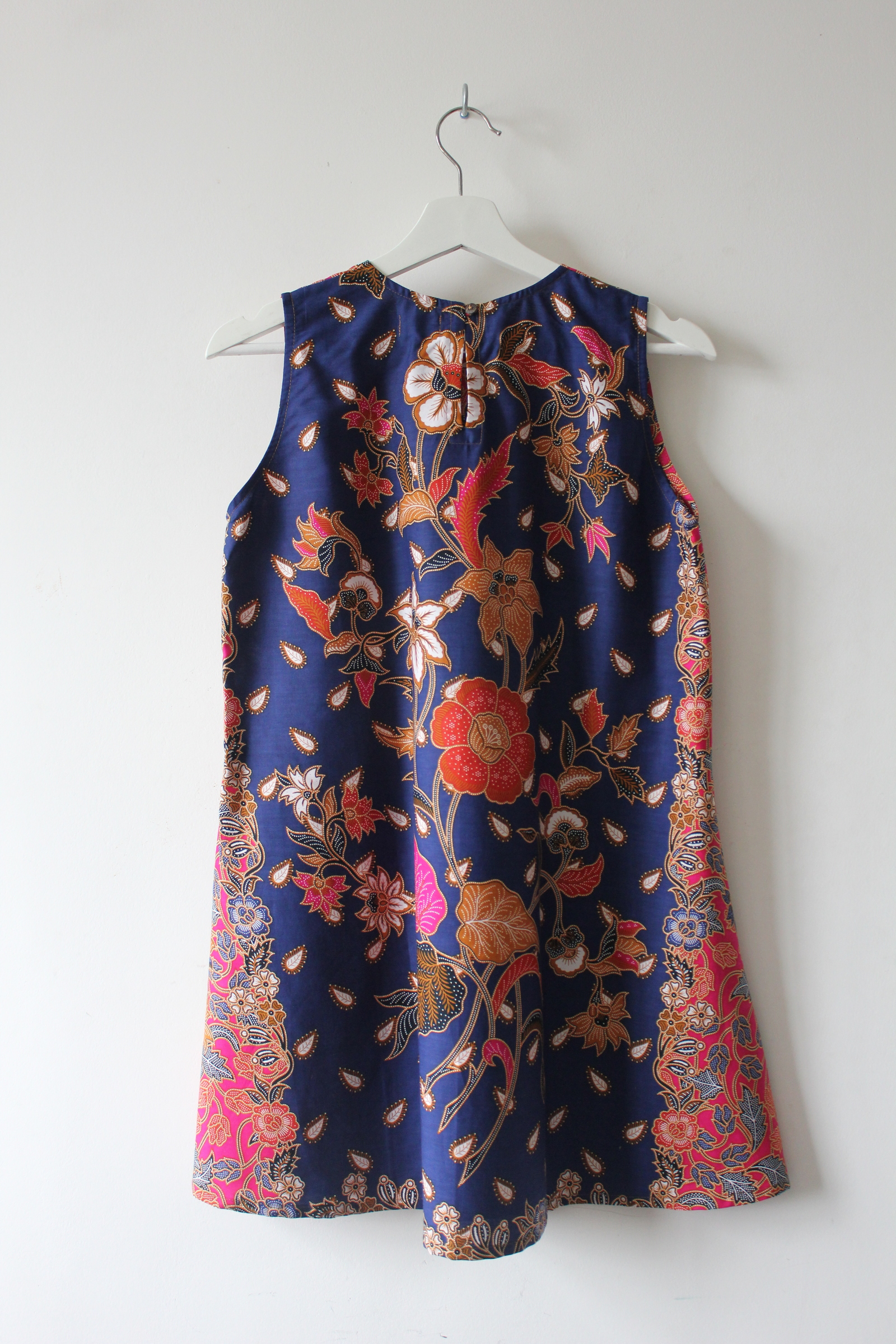 Batik Shift Dress (M) - Petra