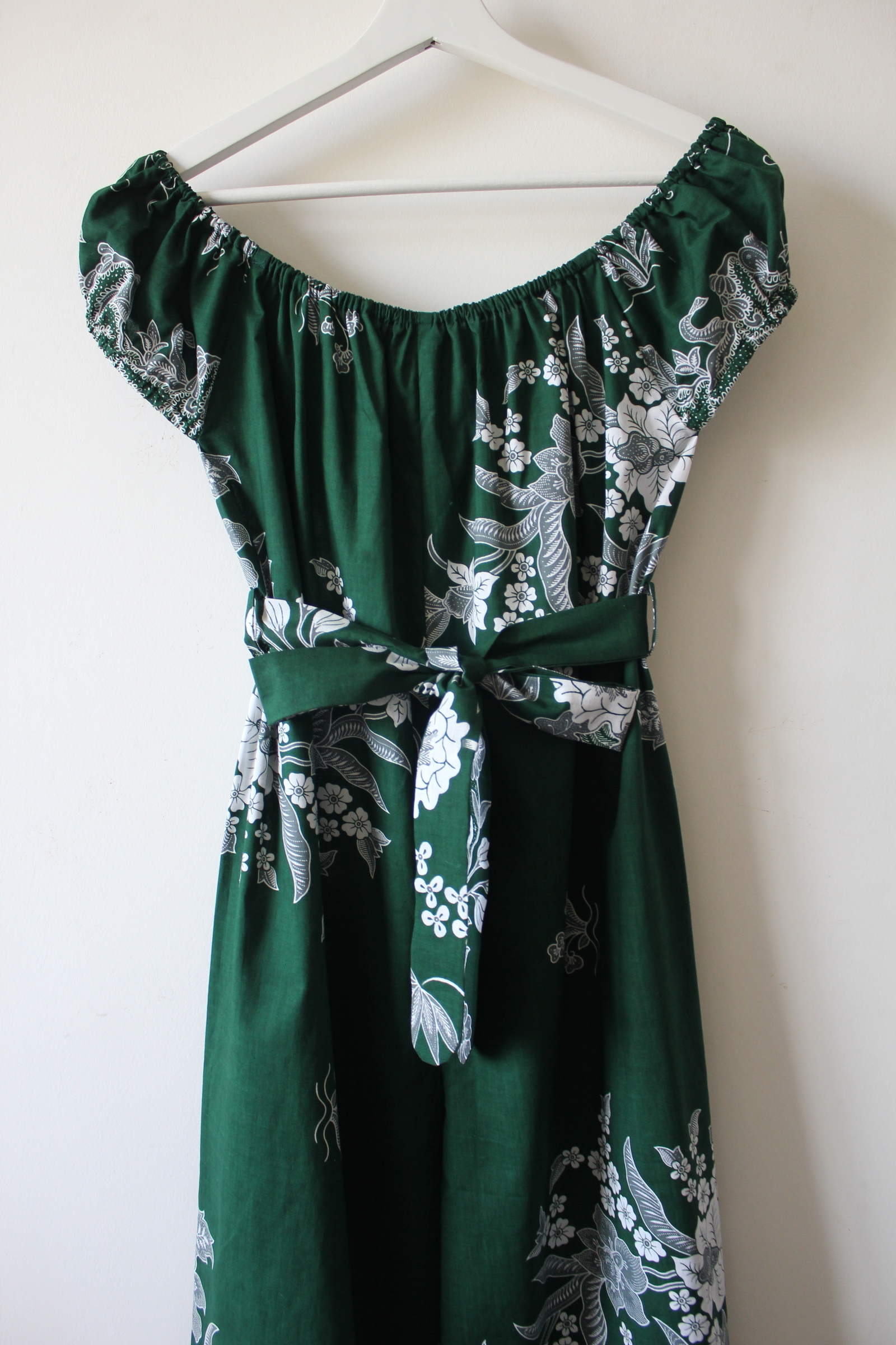 AveryDae Batik Jumpsuit (L) - Nina