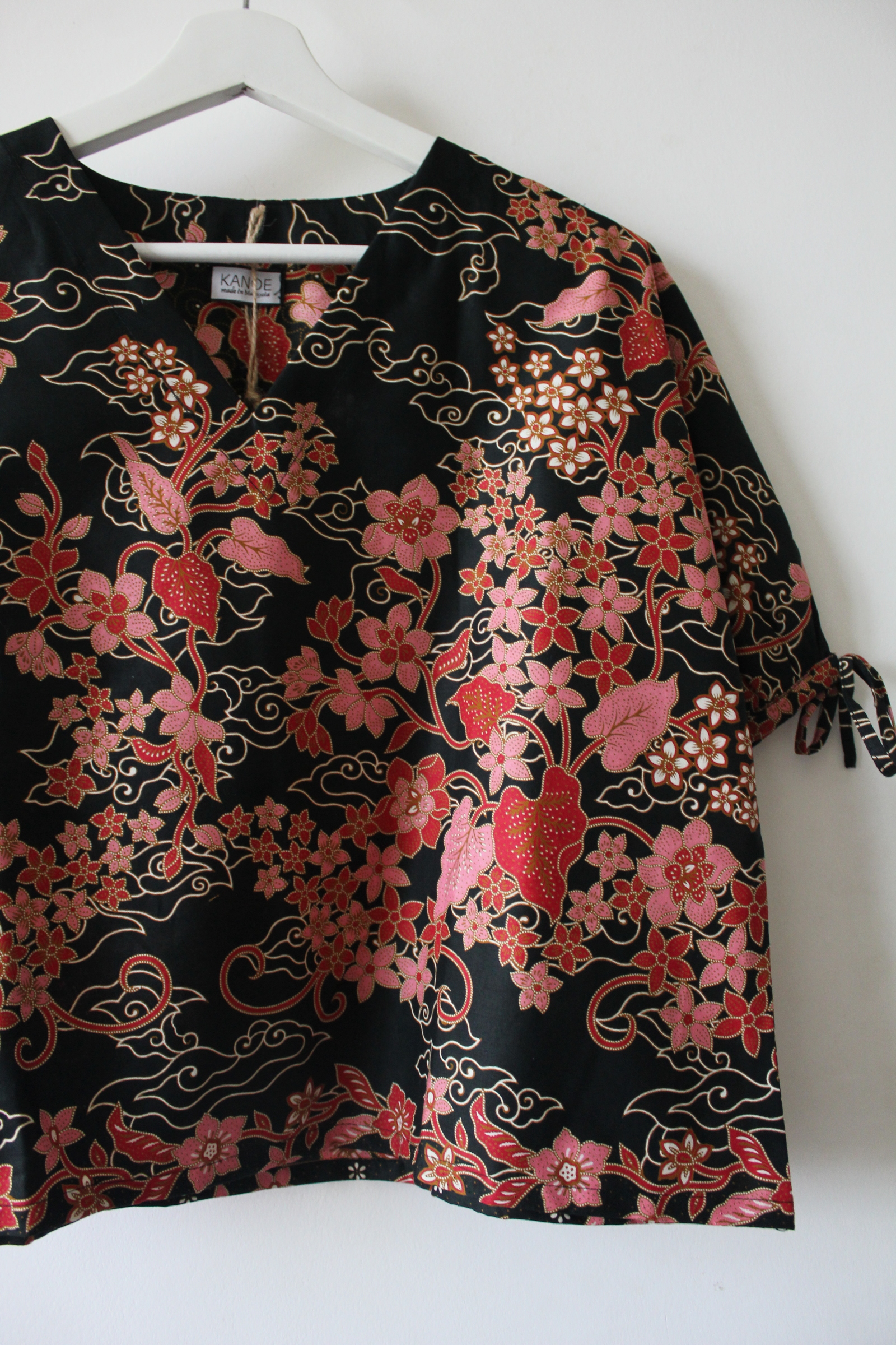 Avery Dae Batik Top - Secret Garden (Cherry)