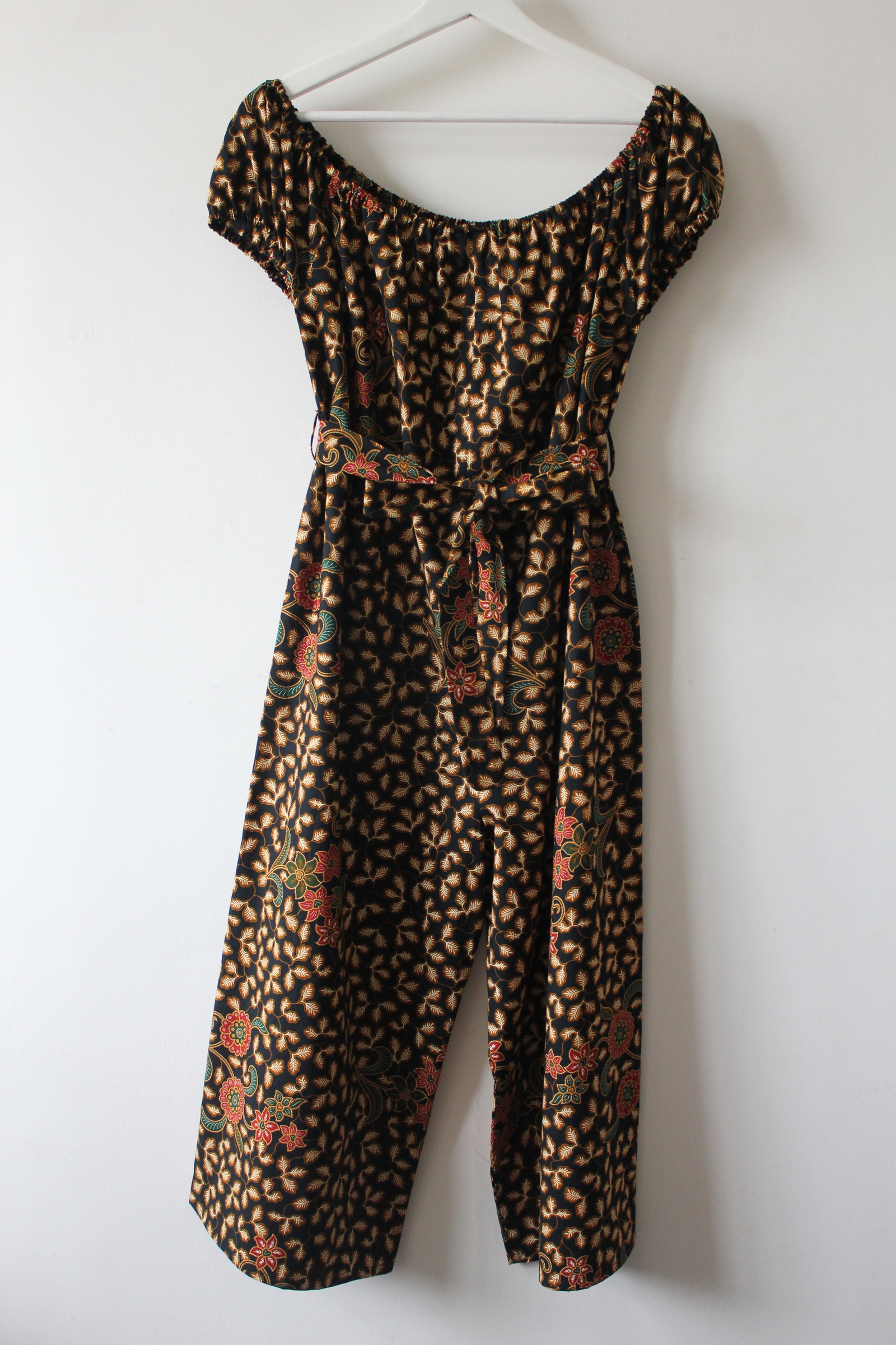 AveryDae Batik Jumpsuit (L) - Midnight Leaves