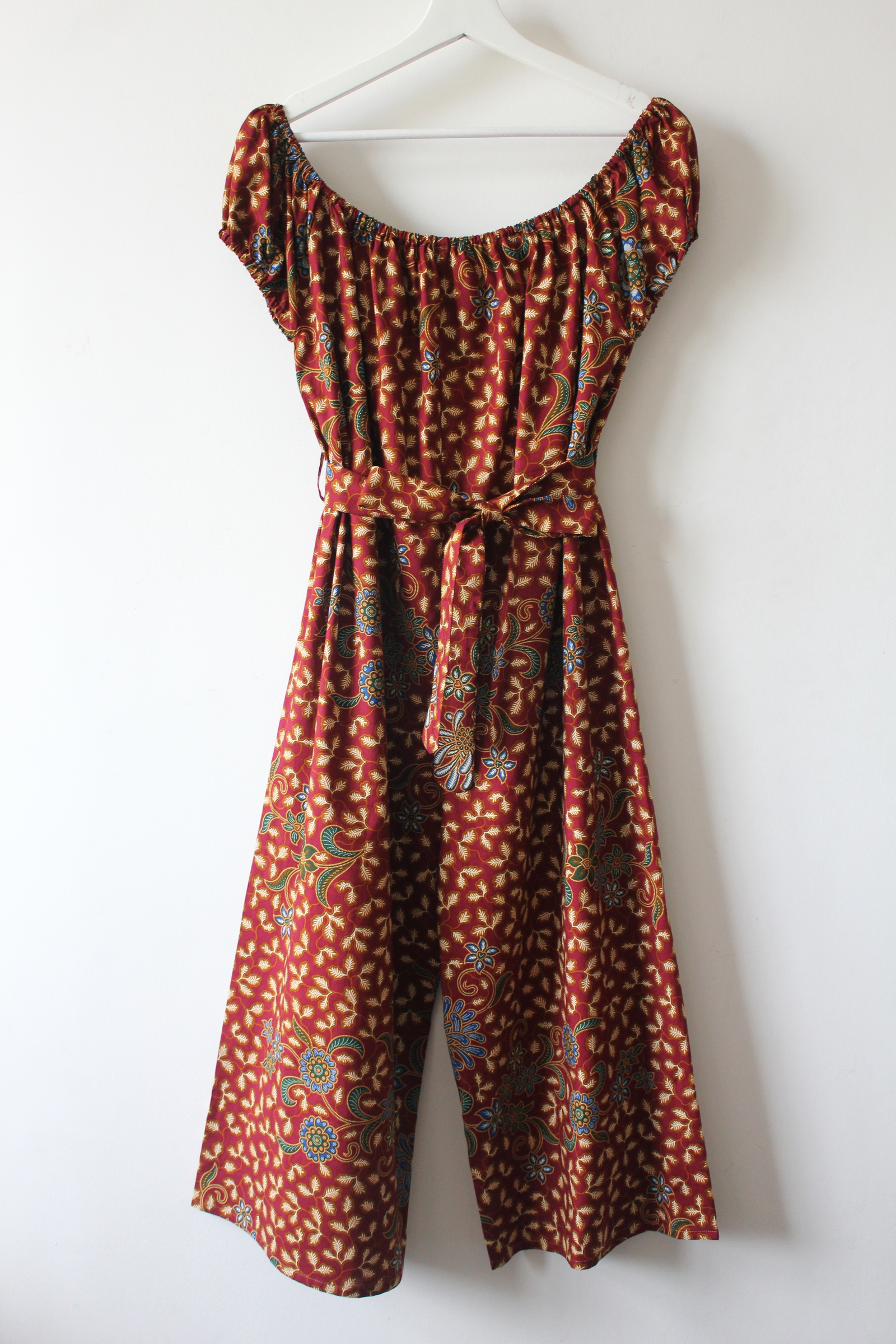 AveryDae Batik Jumpsuit (L) - Autumn Leaves