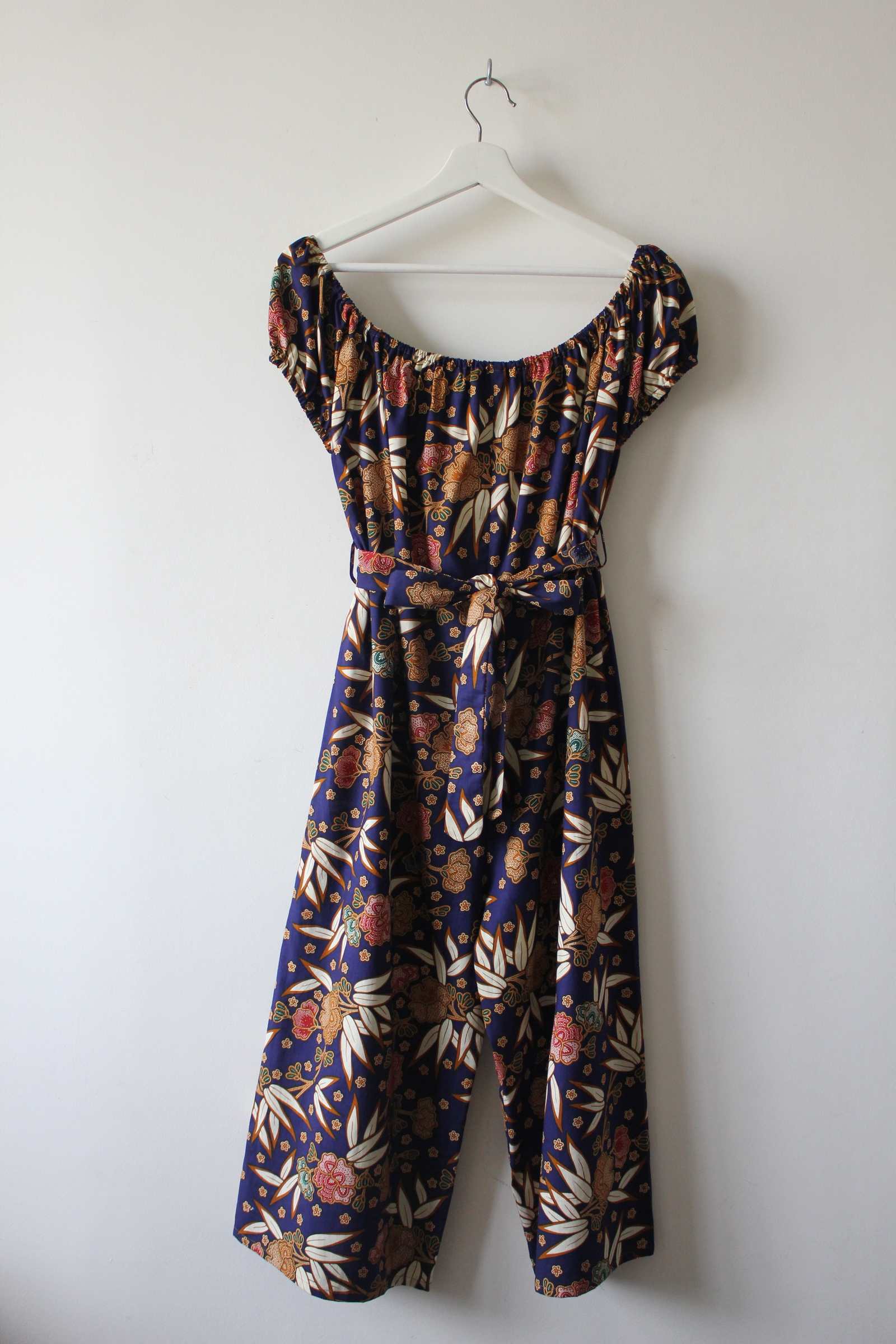 AveryDae Batik Jumpsuit (L) - Fuyuko