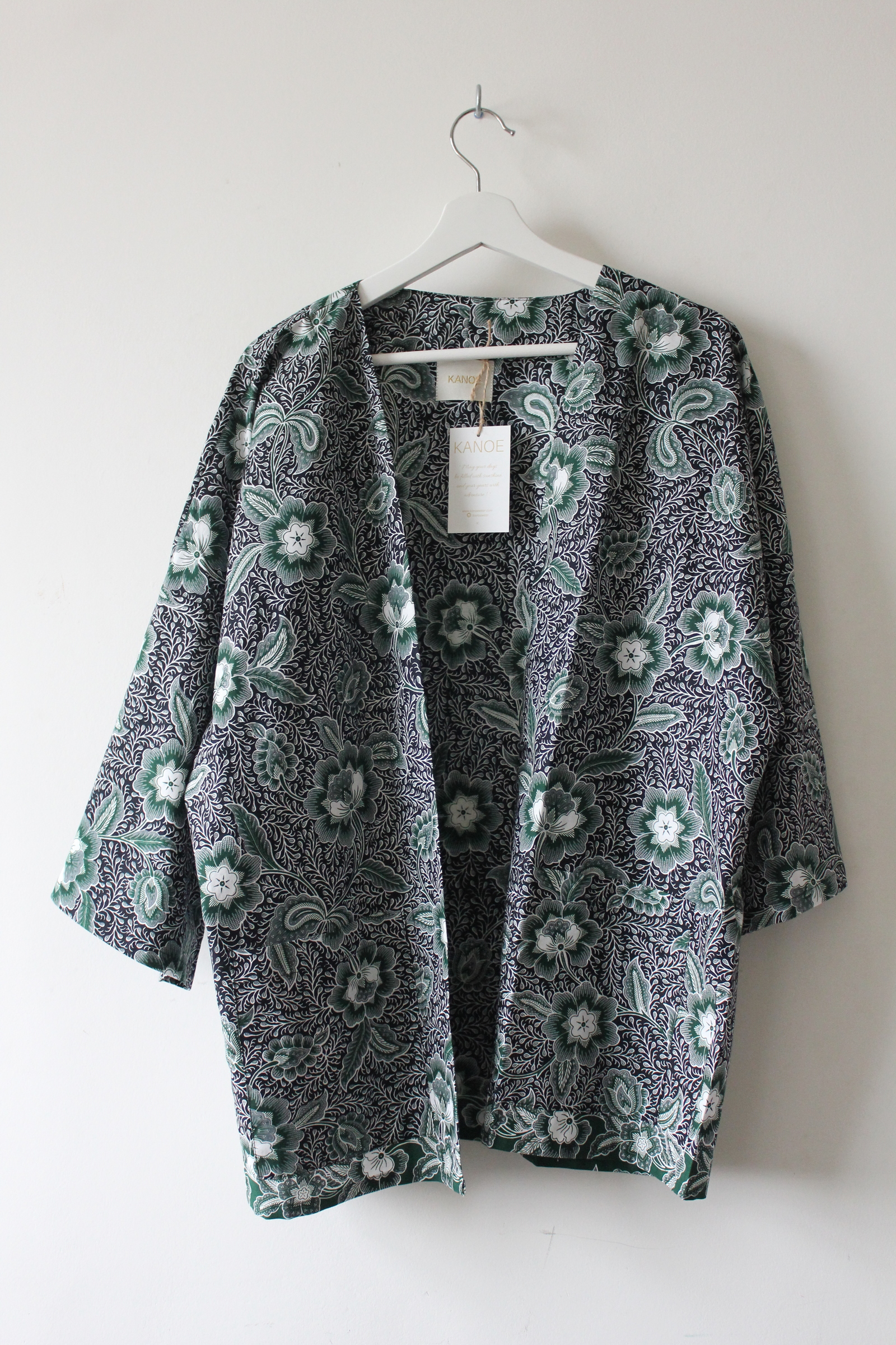 Batik Kimono Basic - Porcelaine ( Black )