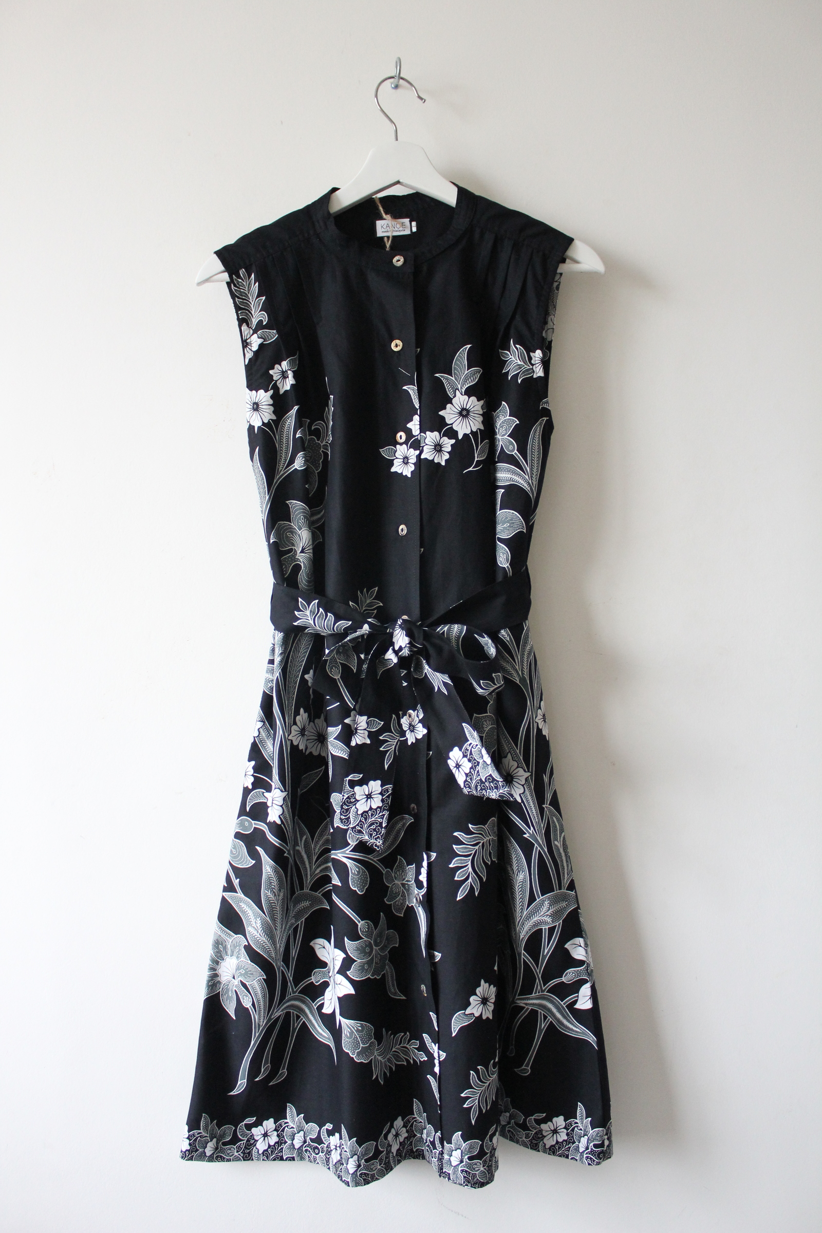 Button Down Dress (L) - Mae