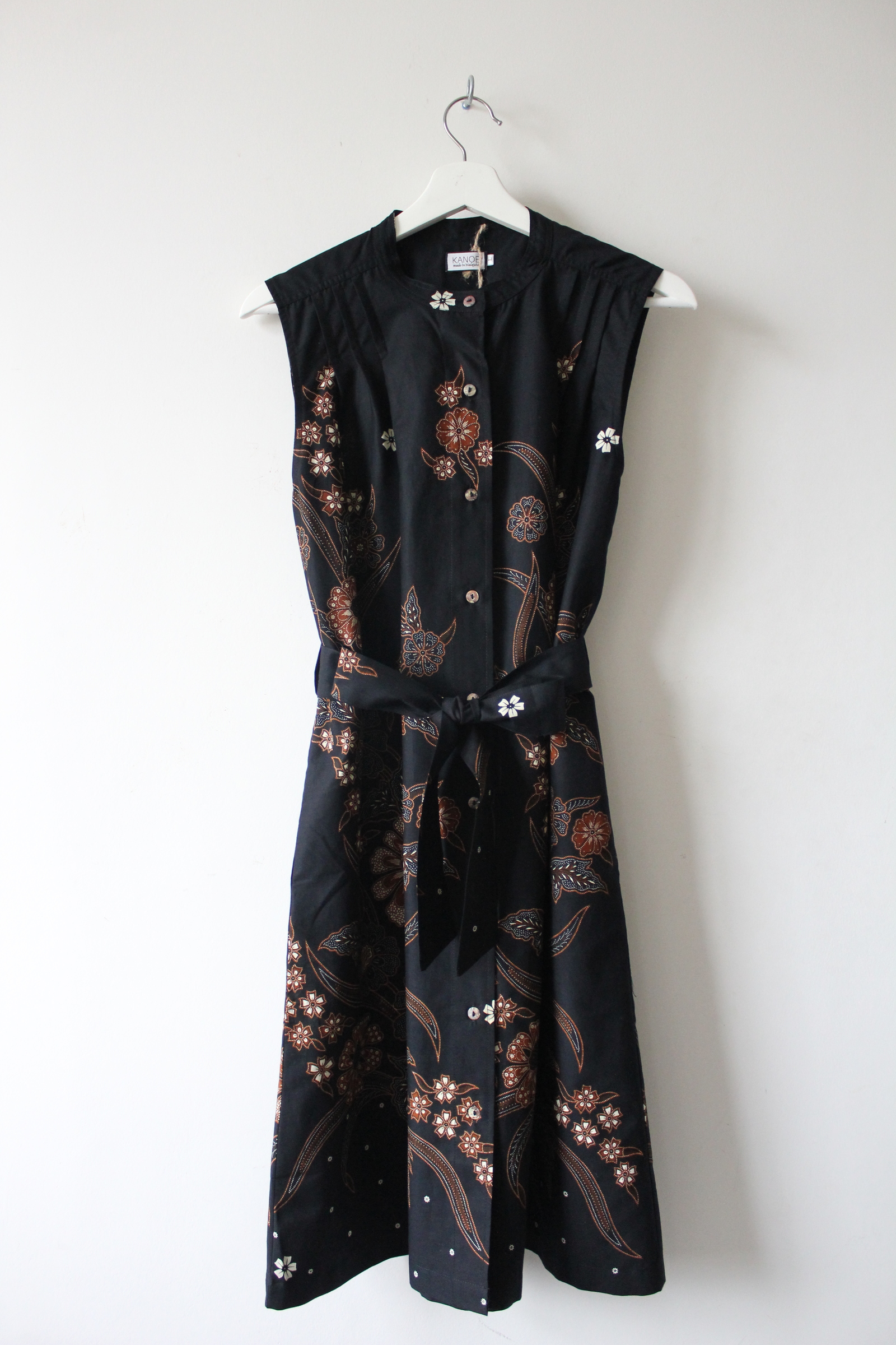 Button Down Dress (L) - Beau