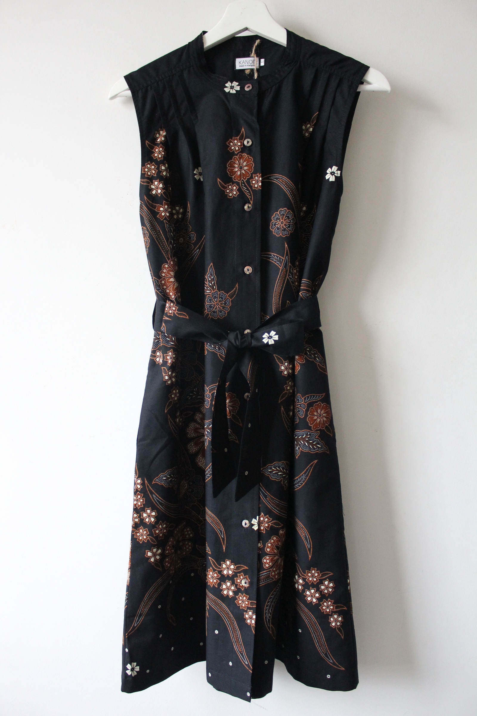 Button Down Dress (L) - Beau