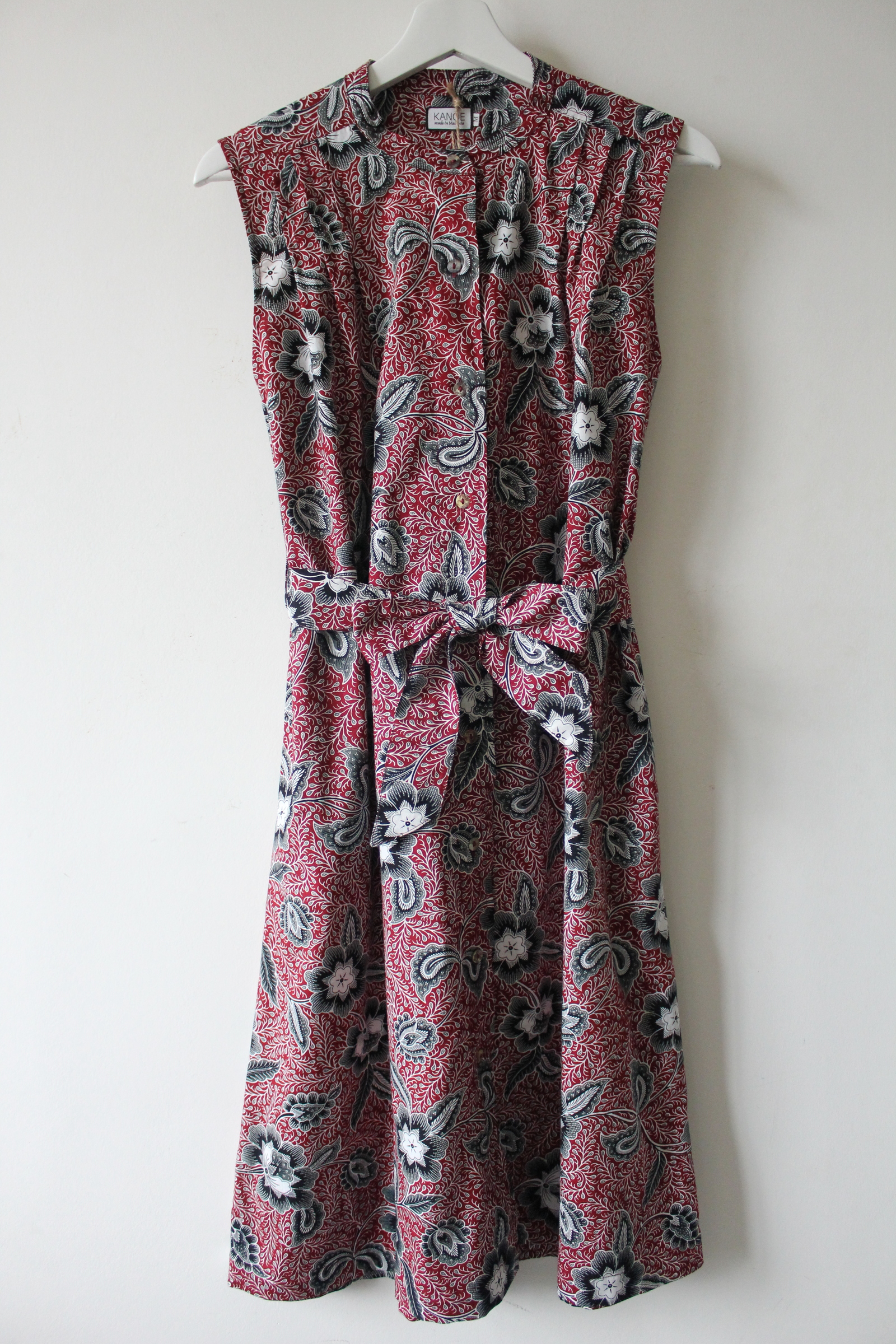 Button Down Dress (M) - Suvi (Red/ Black)