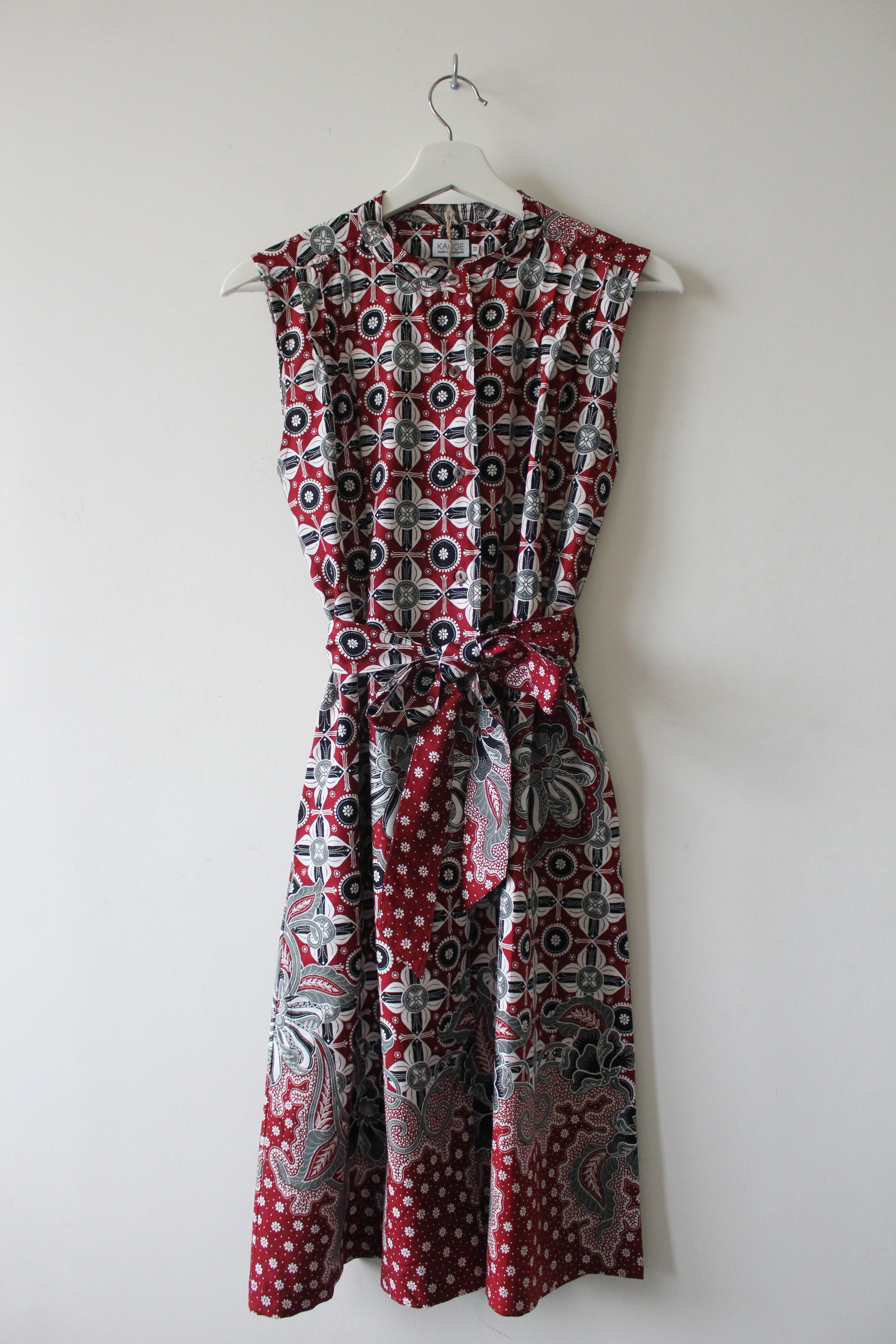 Button Down Dress (M) - Eve (Red/ Black)
