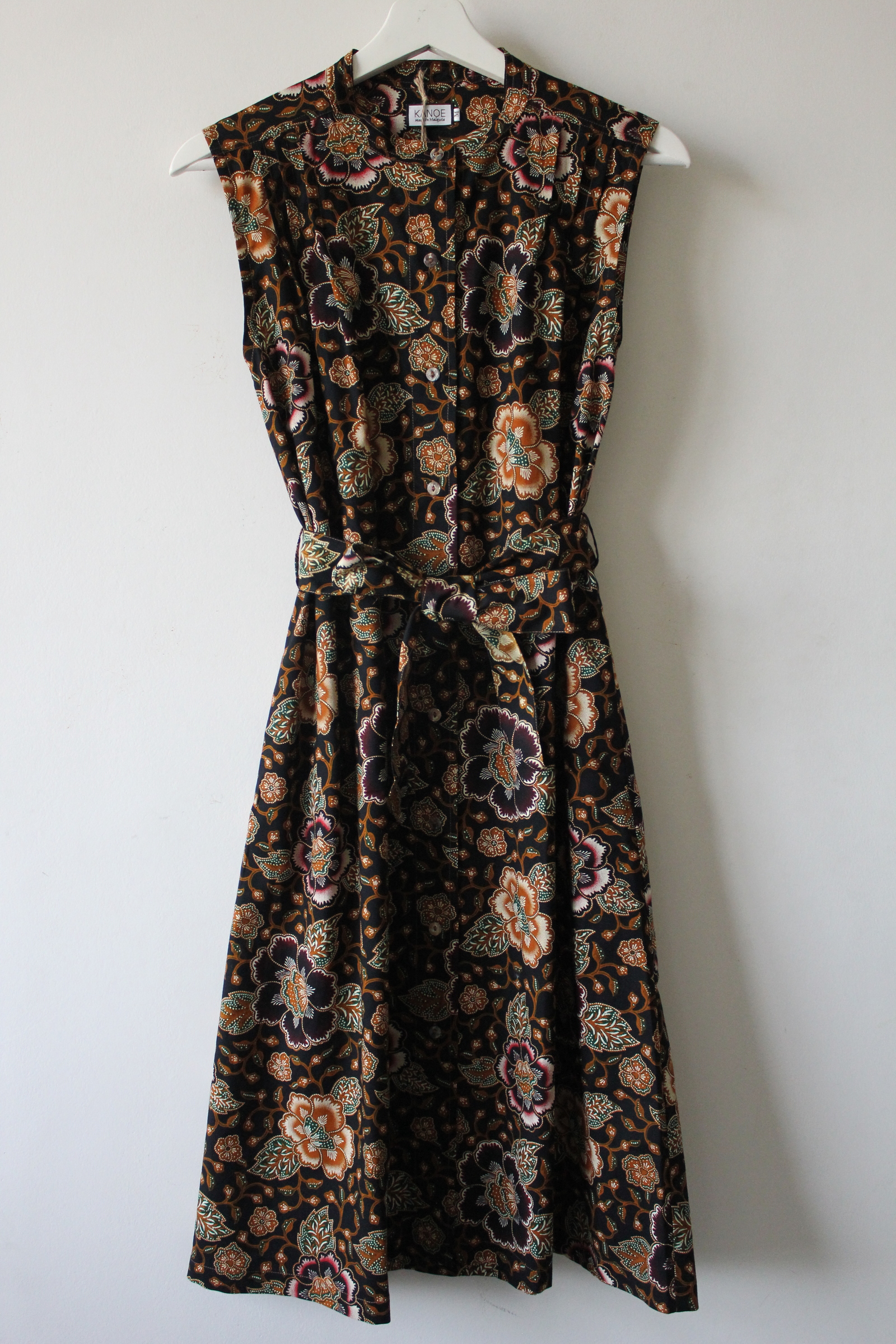 Button Down Dress (M) - Kuro