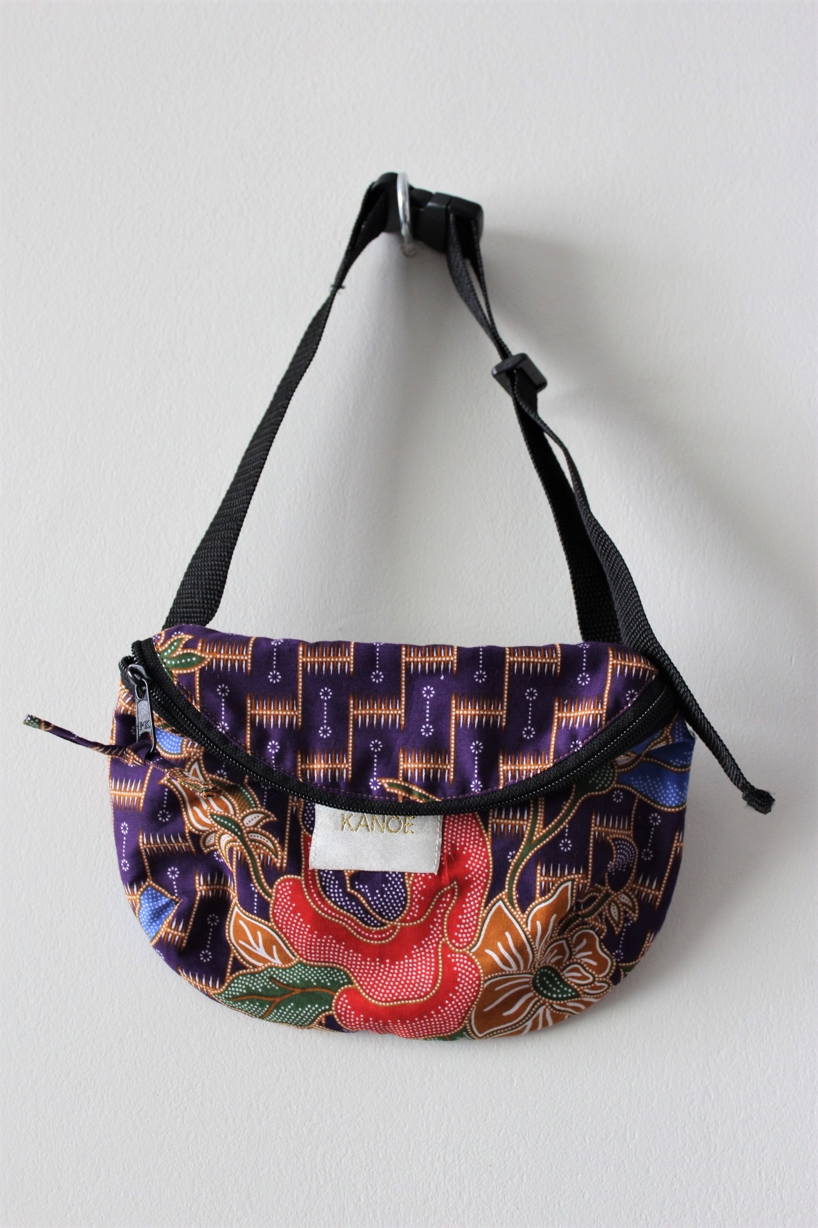 Batik Fanny Pack - Petra