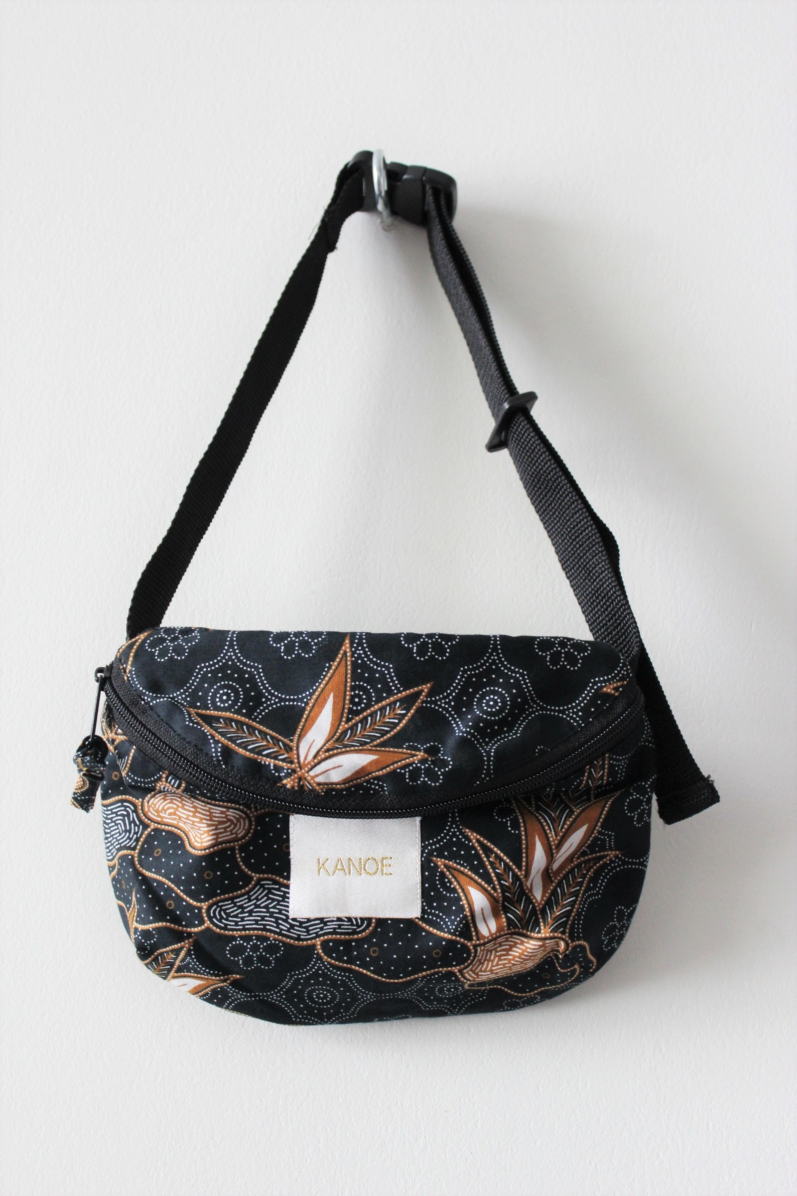 Batik Fanny Pack - Melur