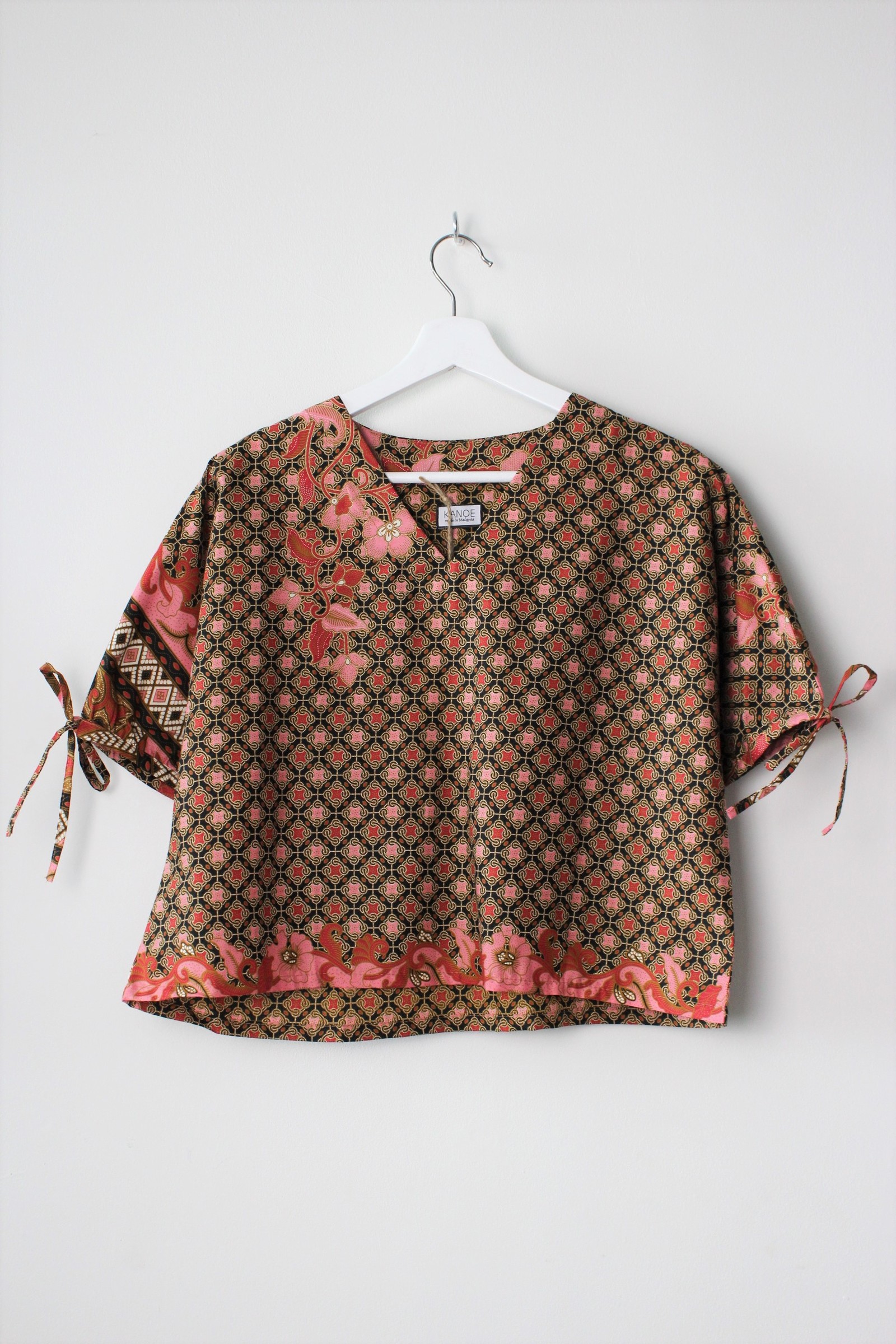 Avery Dae Batik Top - Brei