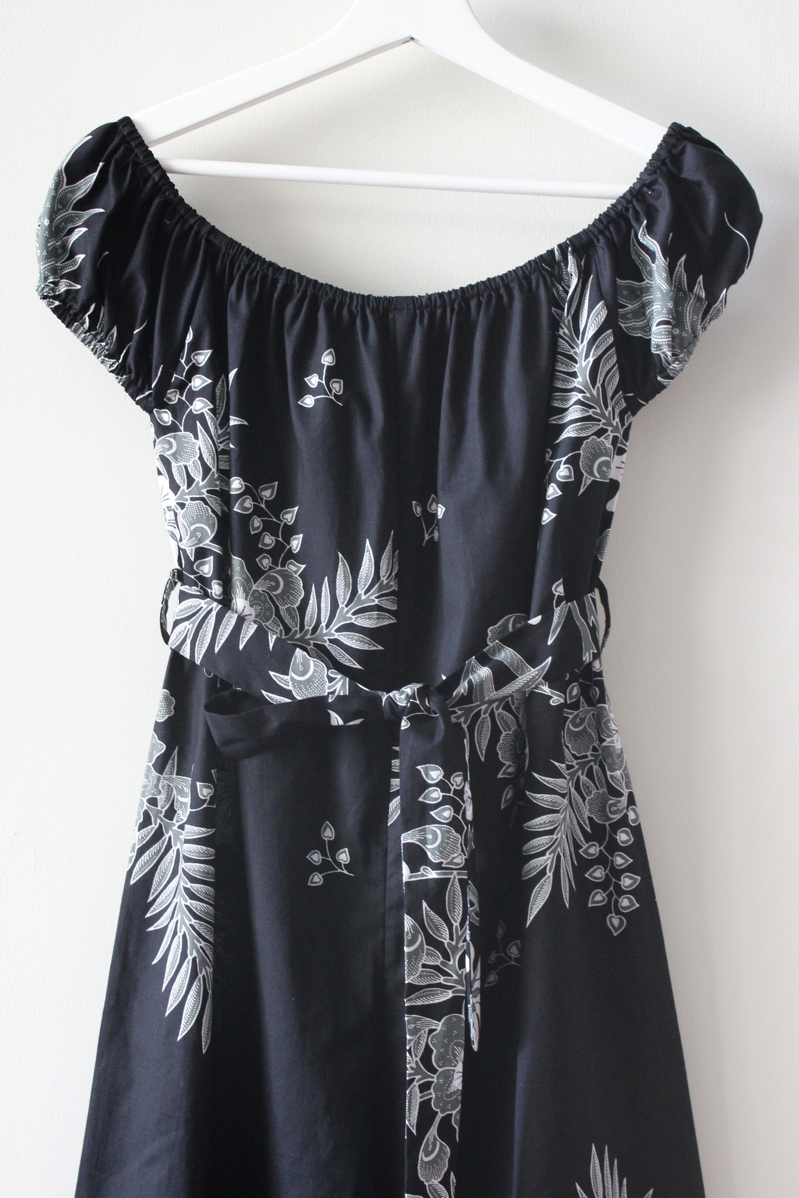 AveryDae Batik Jumpsuit - Nanami ( S Freesize )