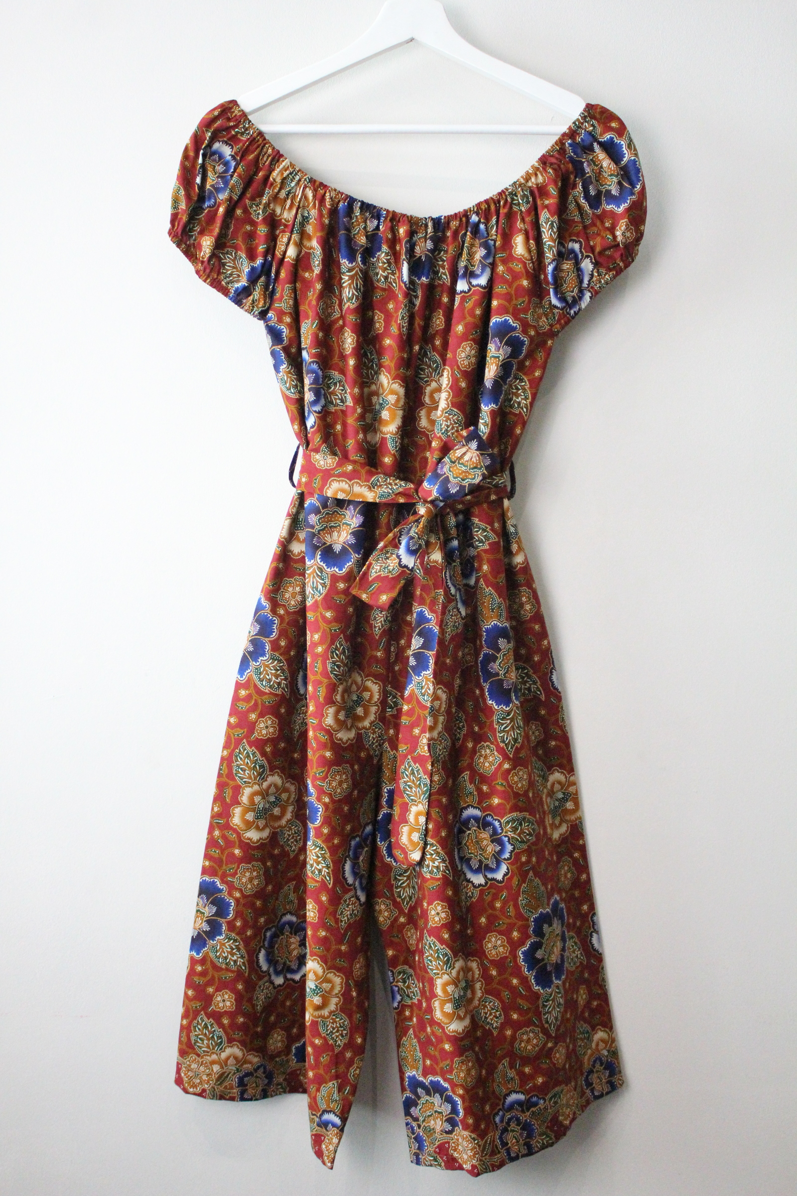 AveryDae Batik Jumpsuit (L) - Meia