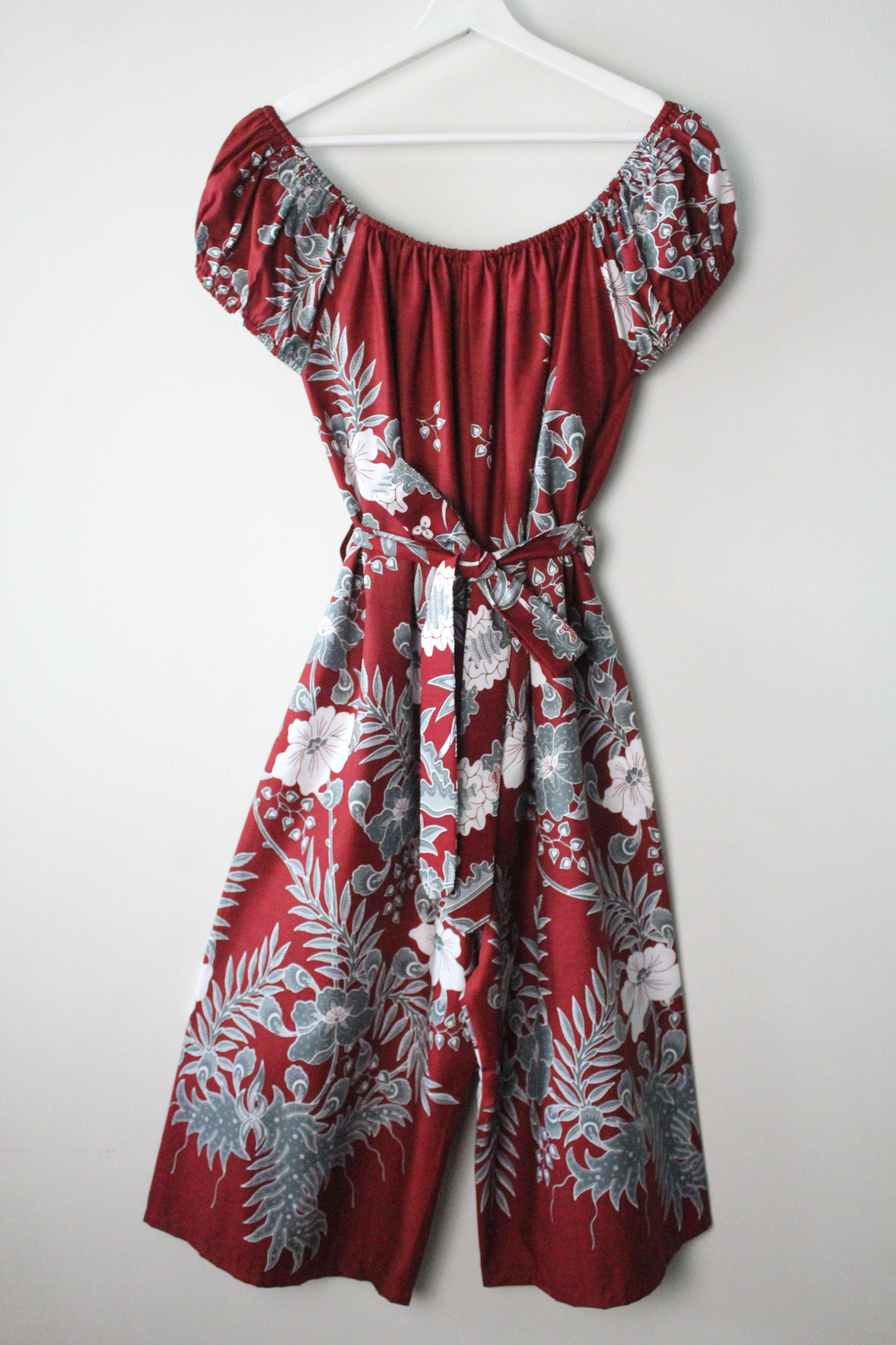 AveryDae Batik Jumpsuit (L) - Delilah