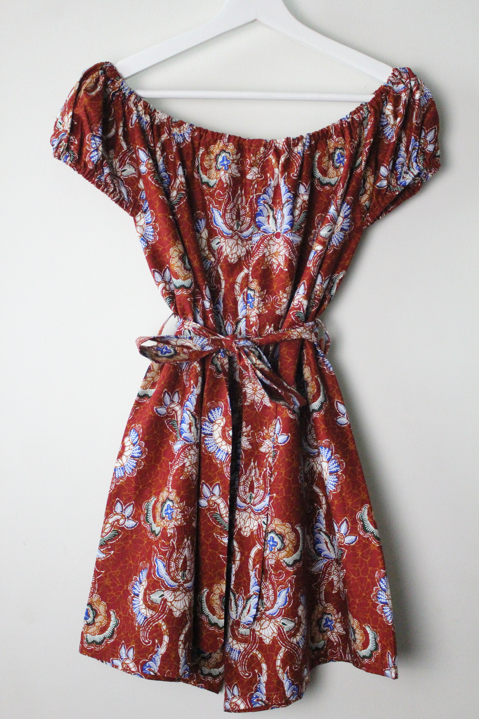 AveryDae Batik Playsuit (L) - Holly
