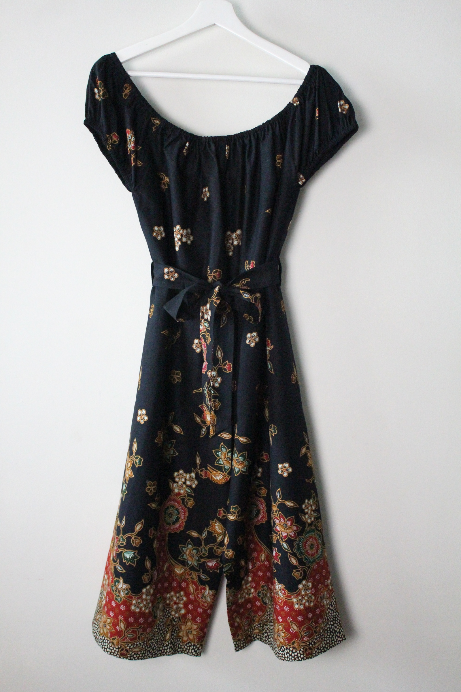 AveryDae Batik Jumpsuit (L) - Hao