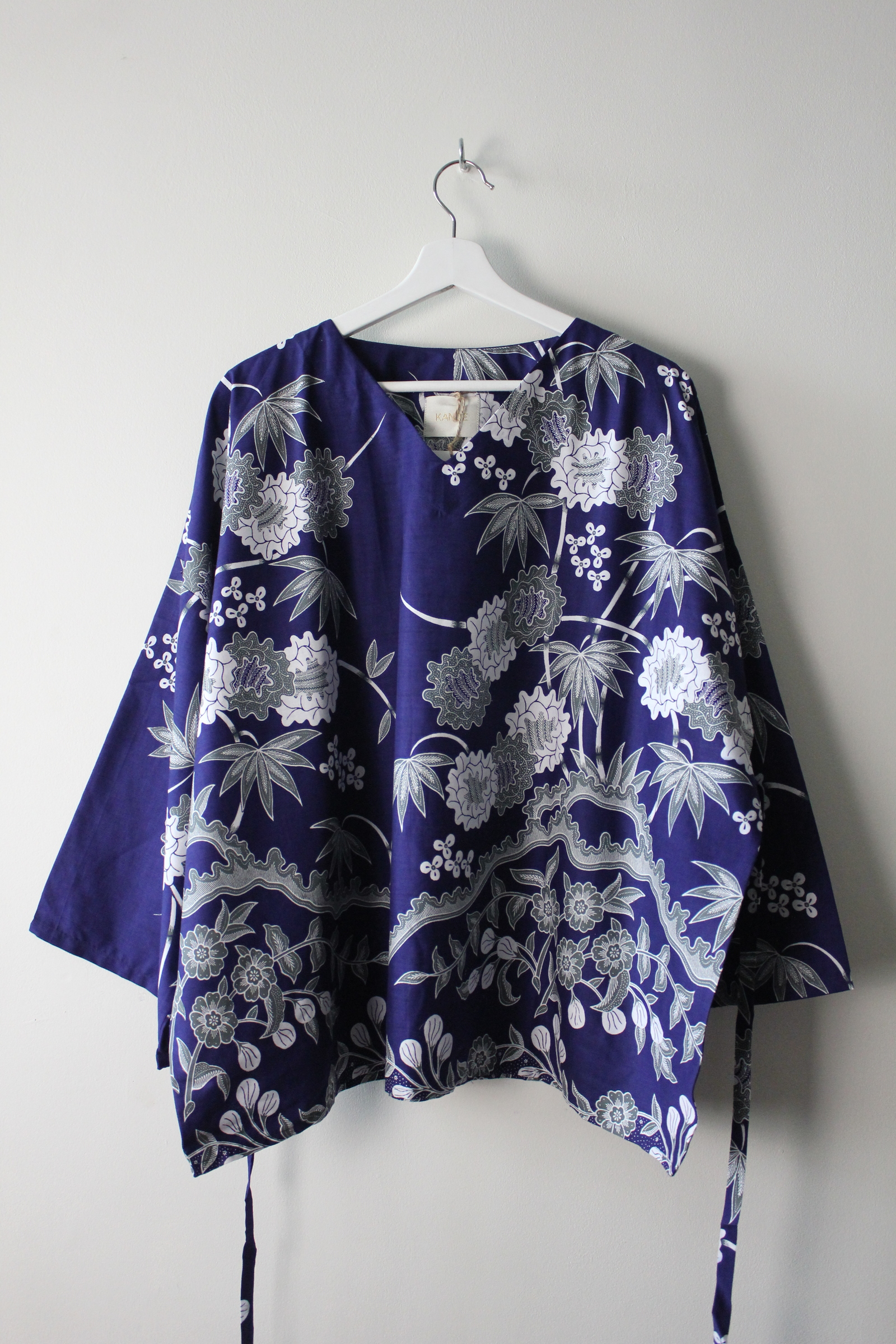 BIG GIRL Batik Top - Big FLAWER