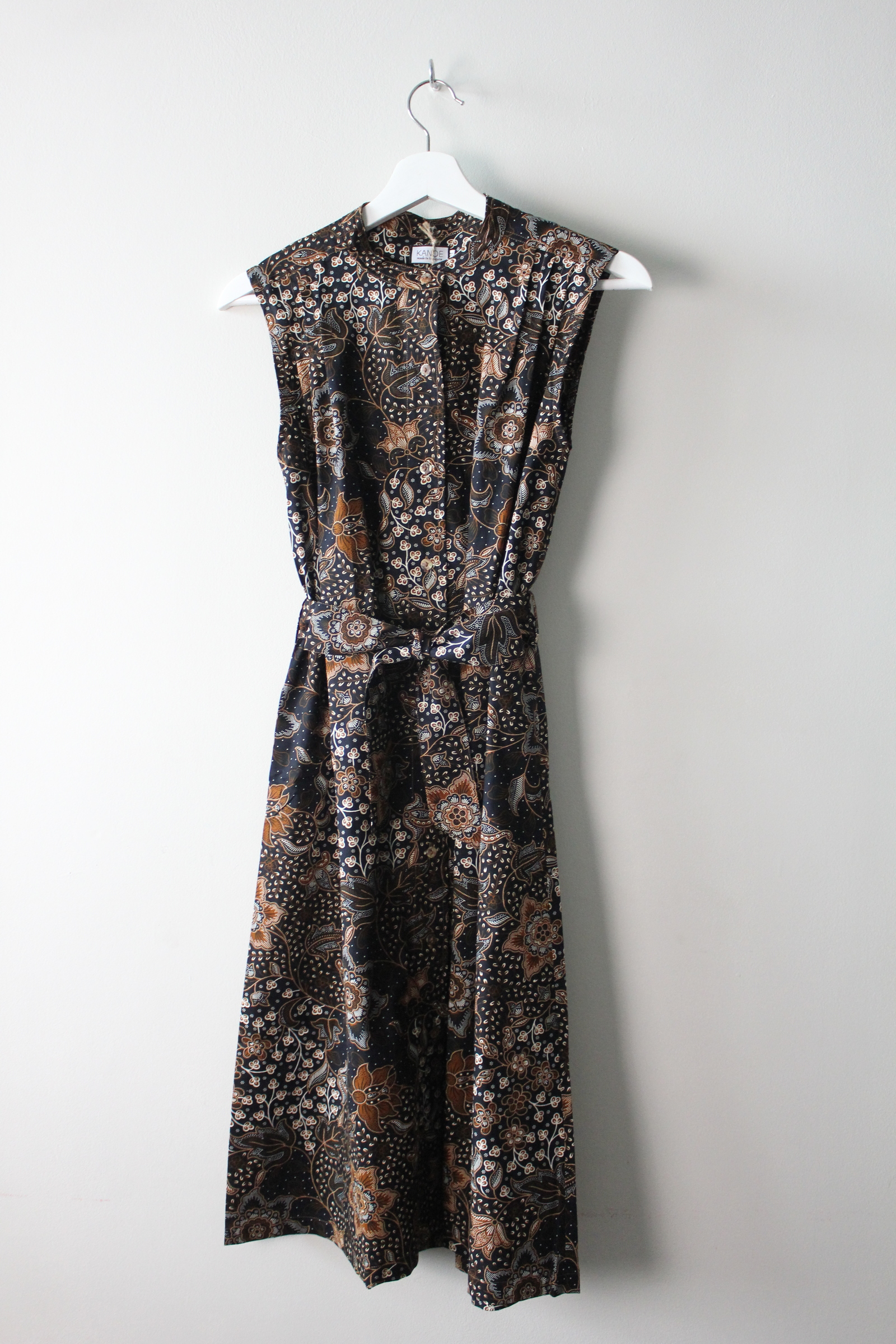 Button Down Dress (M) - Wally