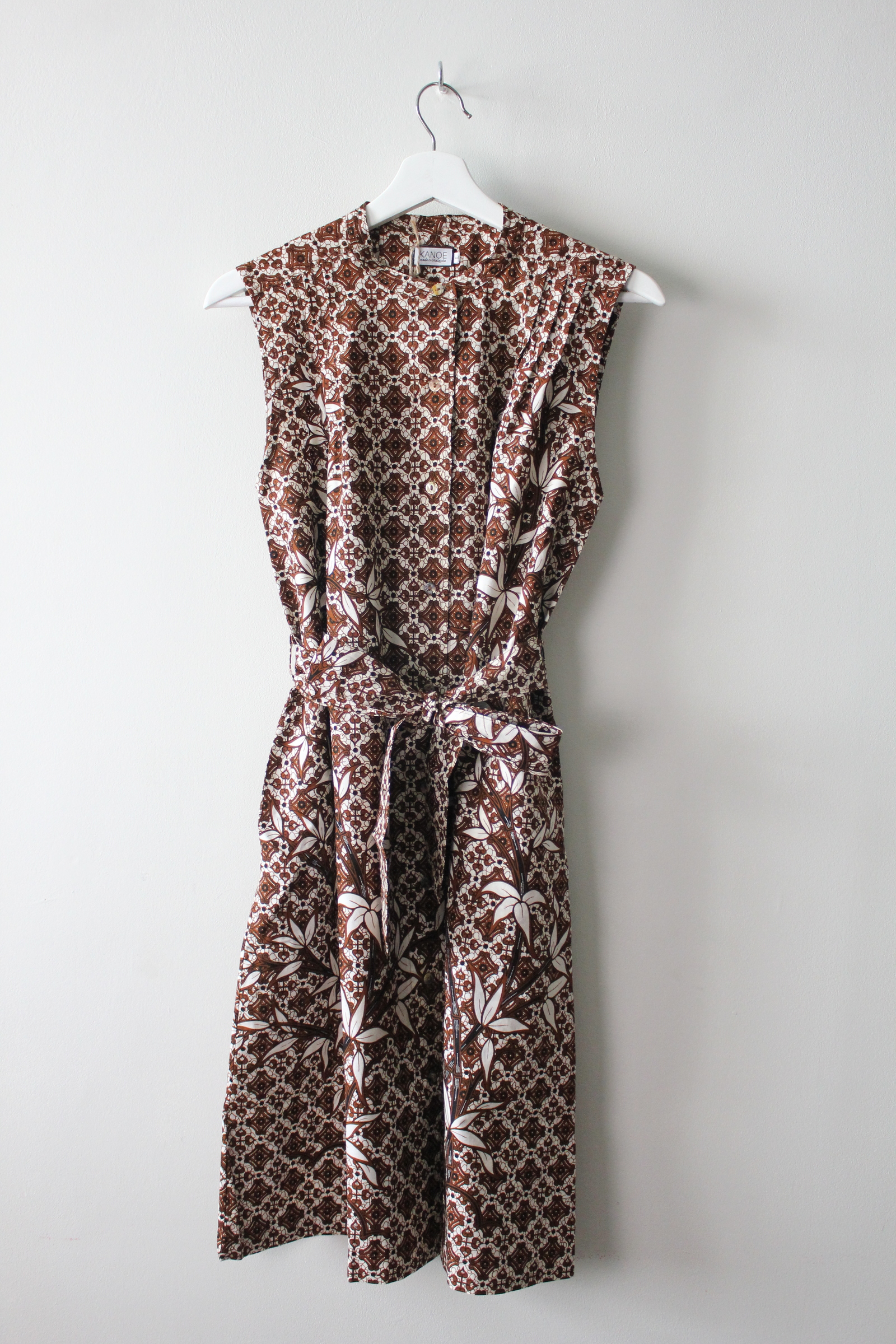 Button Down Dress (L) - Yucca