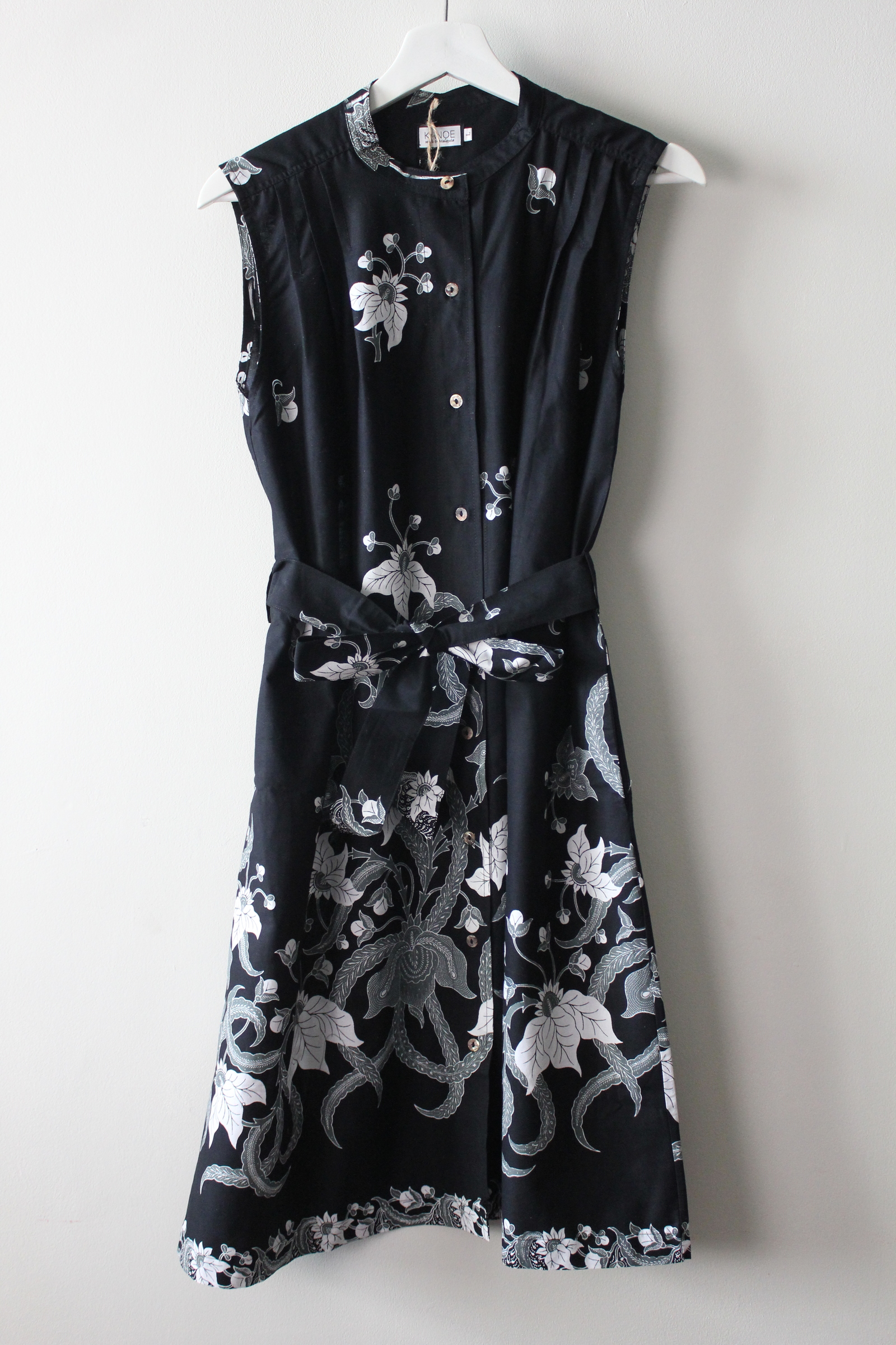 Button Down Dress (L) - Kiki
