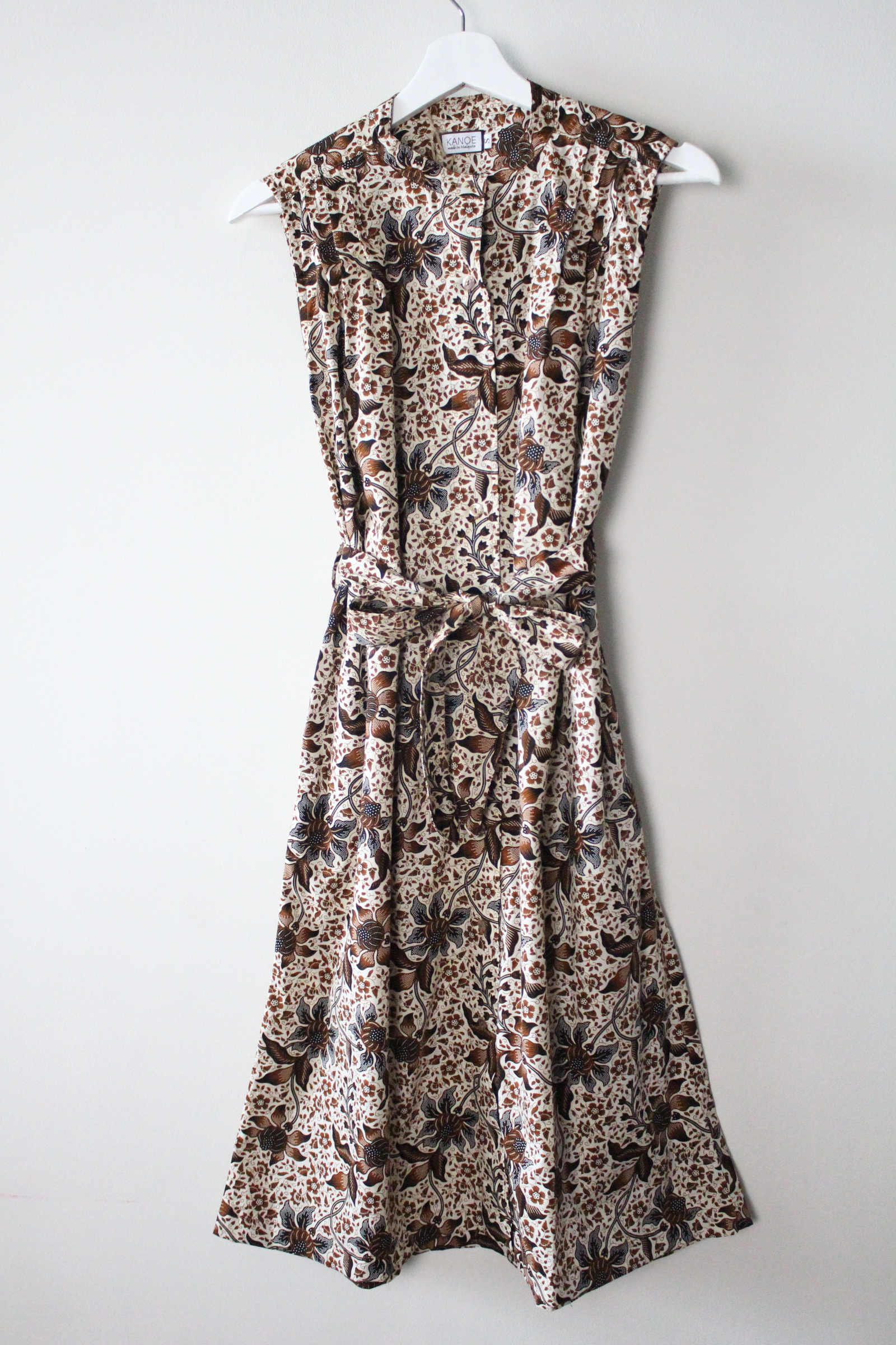 Button Down Dress (S) - Holly