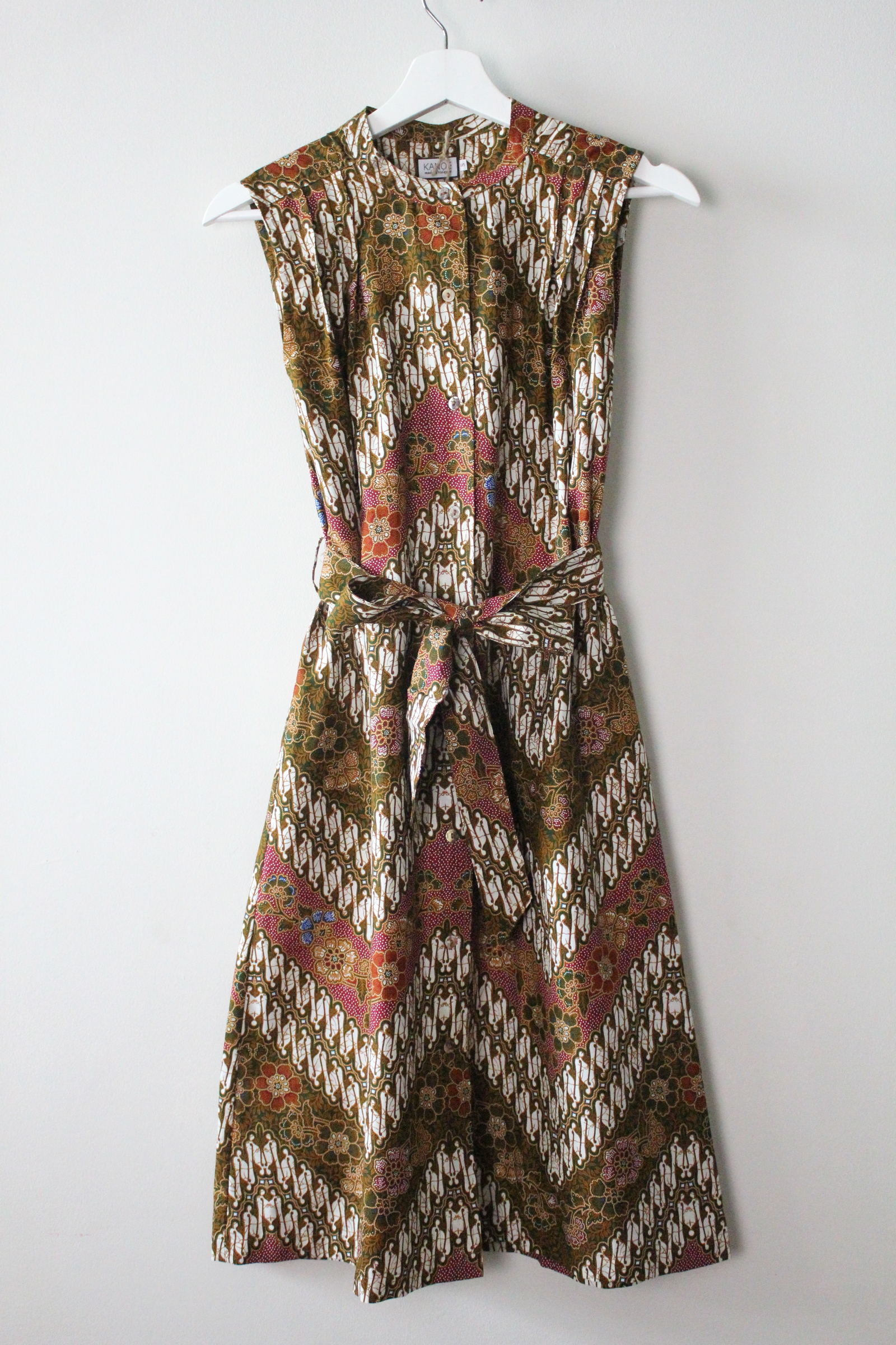 Button Down Dress (S) - Venus (Red)