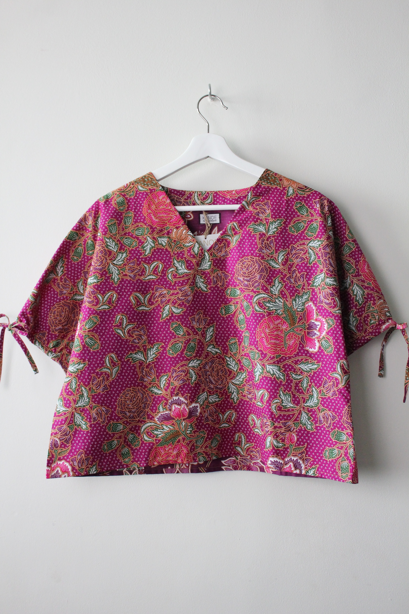 Avery Dae Batik Top - Pertunia