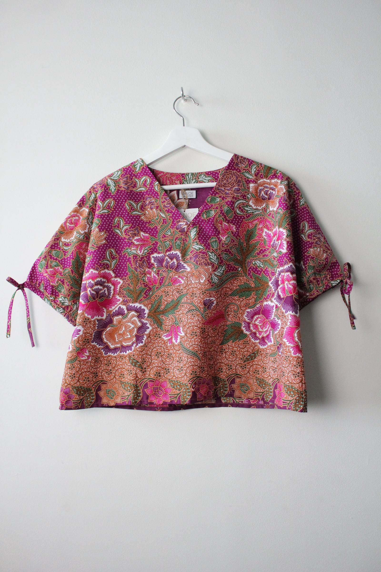 Avery Dae Batik Top - Pero