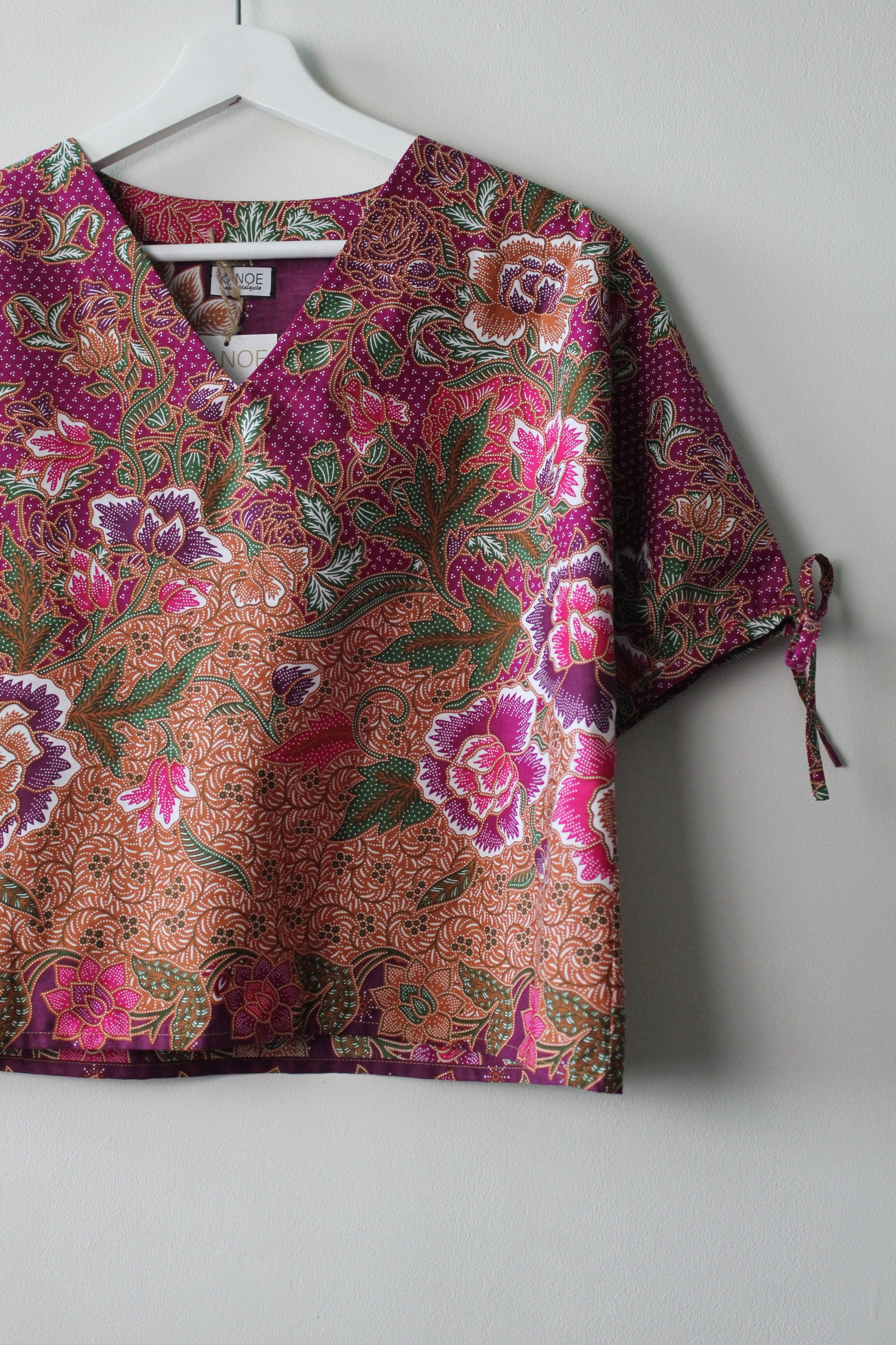 Avery Dae Batik Top - Pero